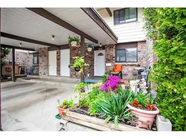 7486 138 Street #165