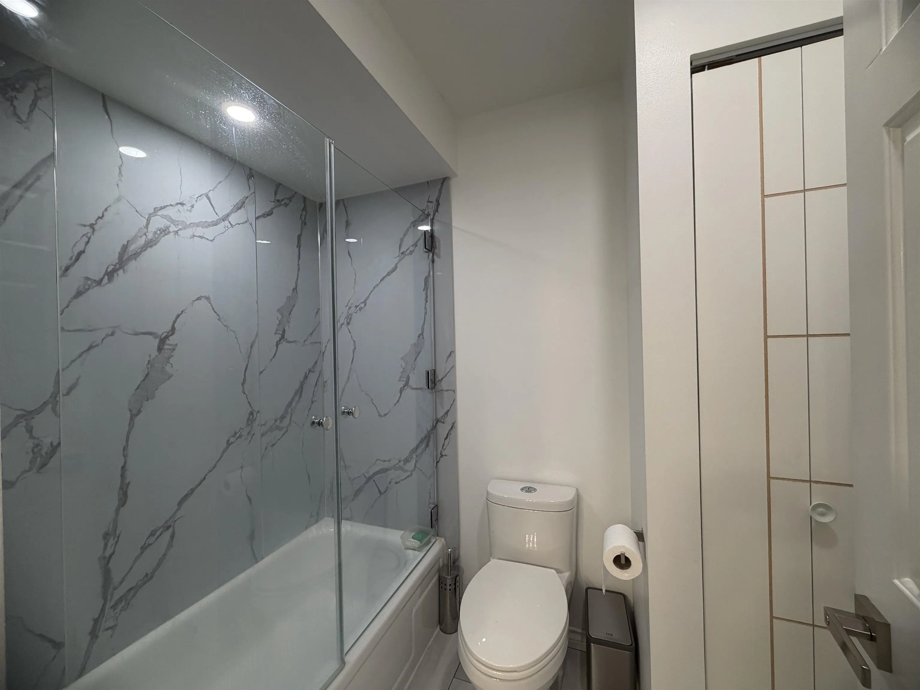 7486 138 Street #165