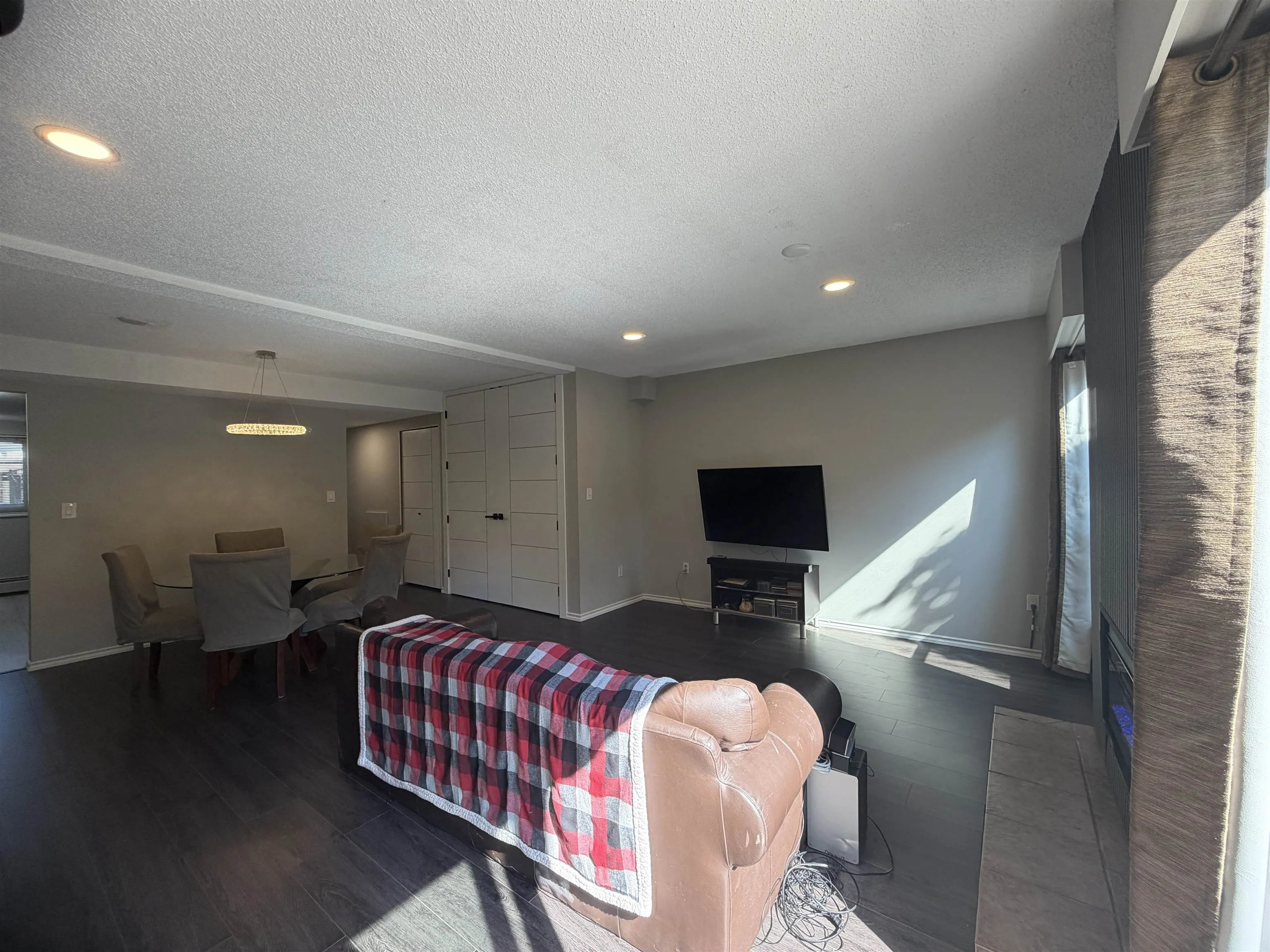7486 138 Street #165