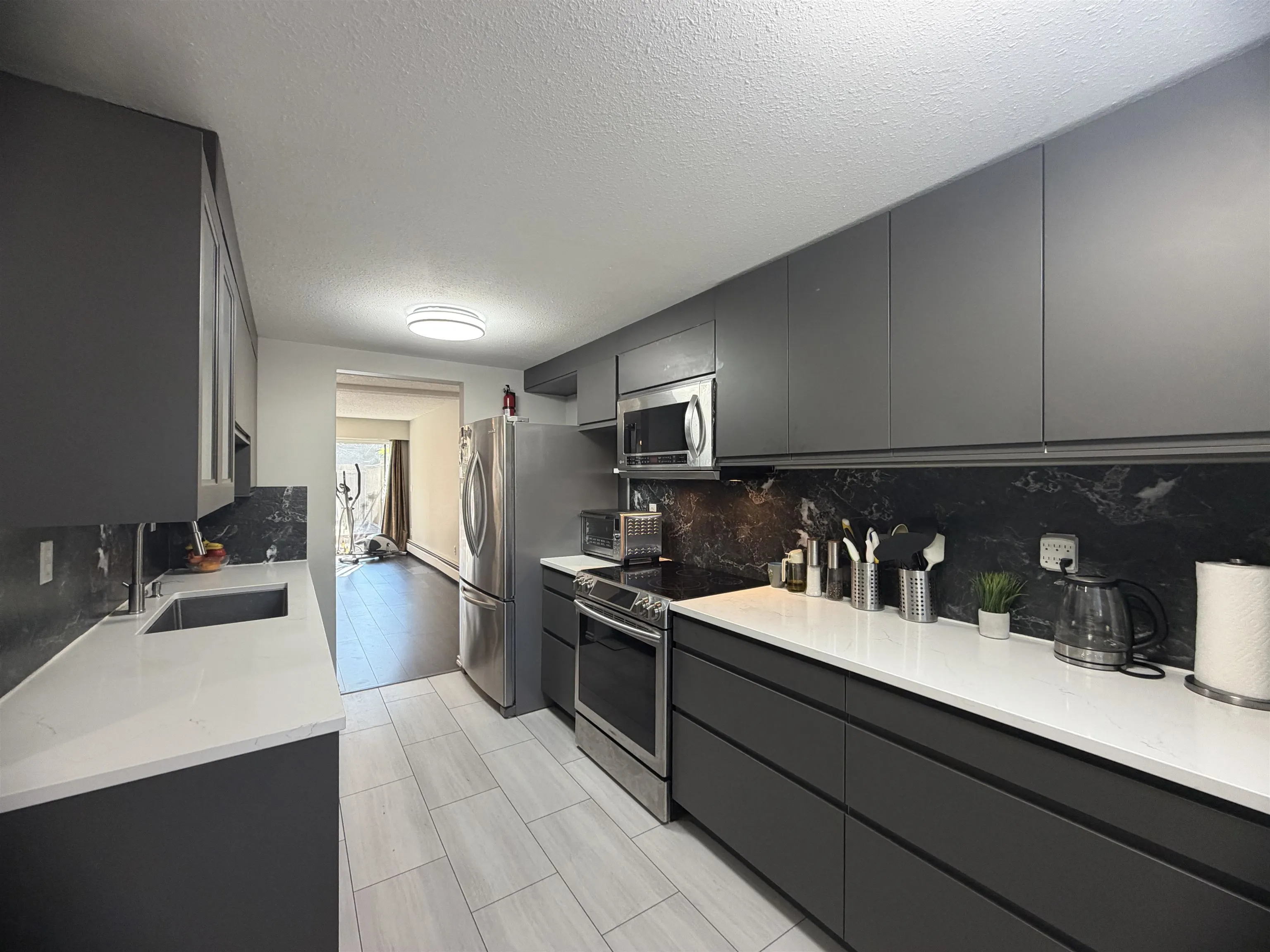 7486 138 Street #165