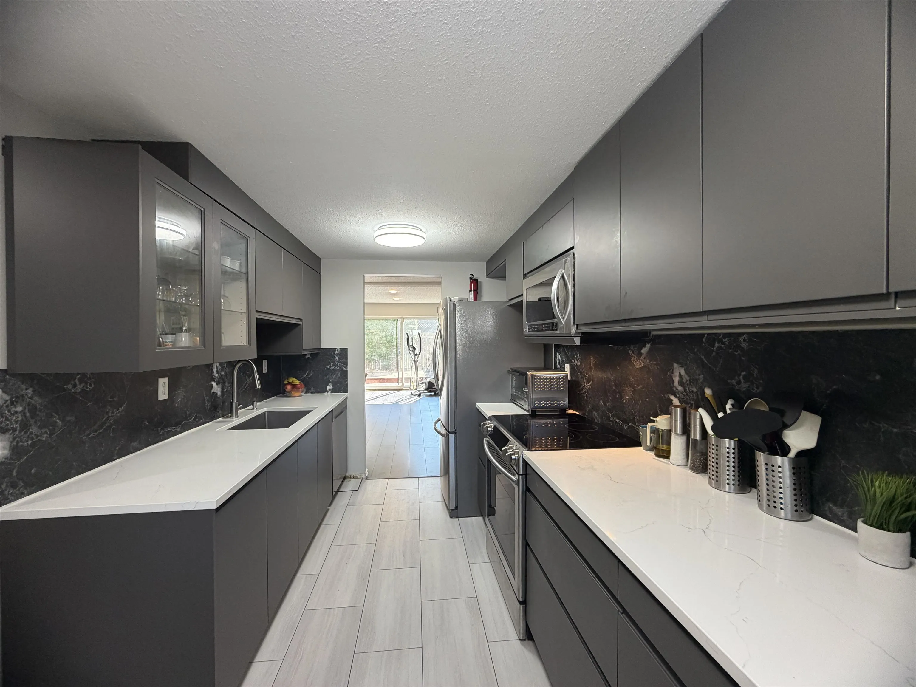 7486 138 Street #165