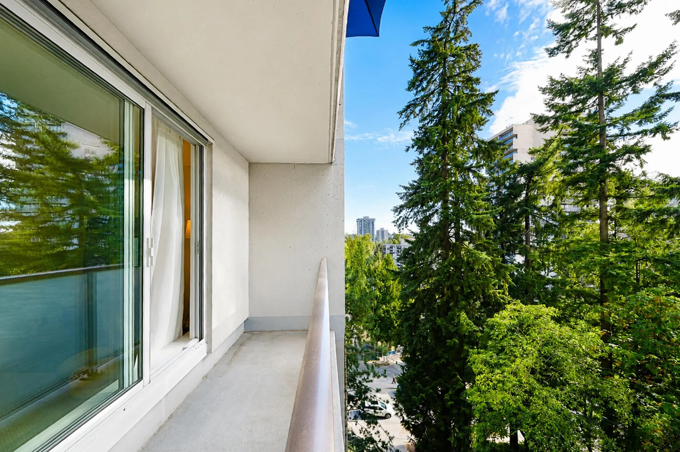 9541 Erickson Drive #905