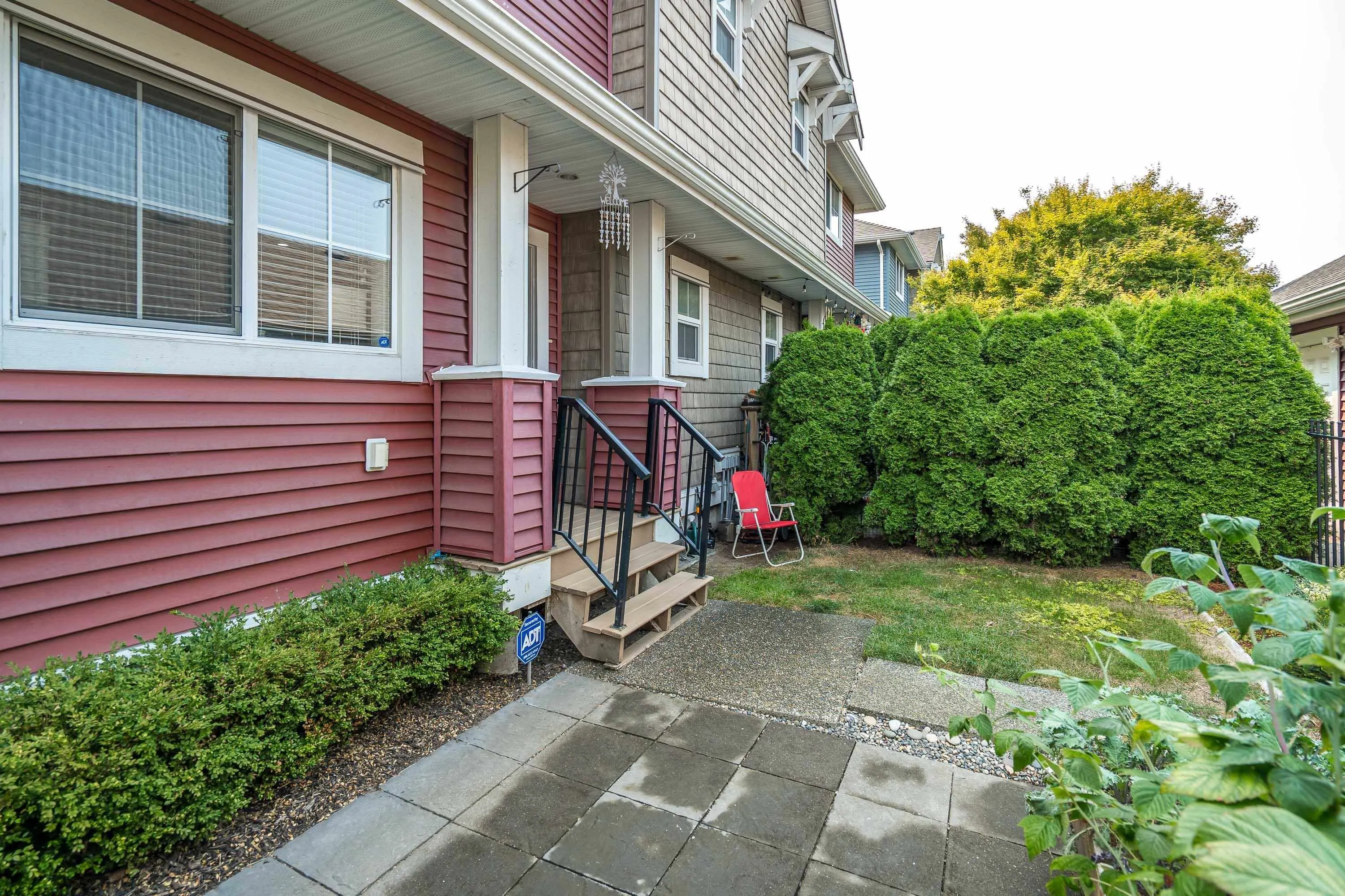 19319 72 Avenue #D2