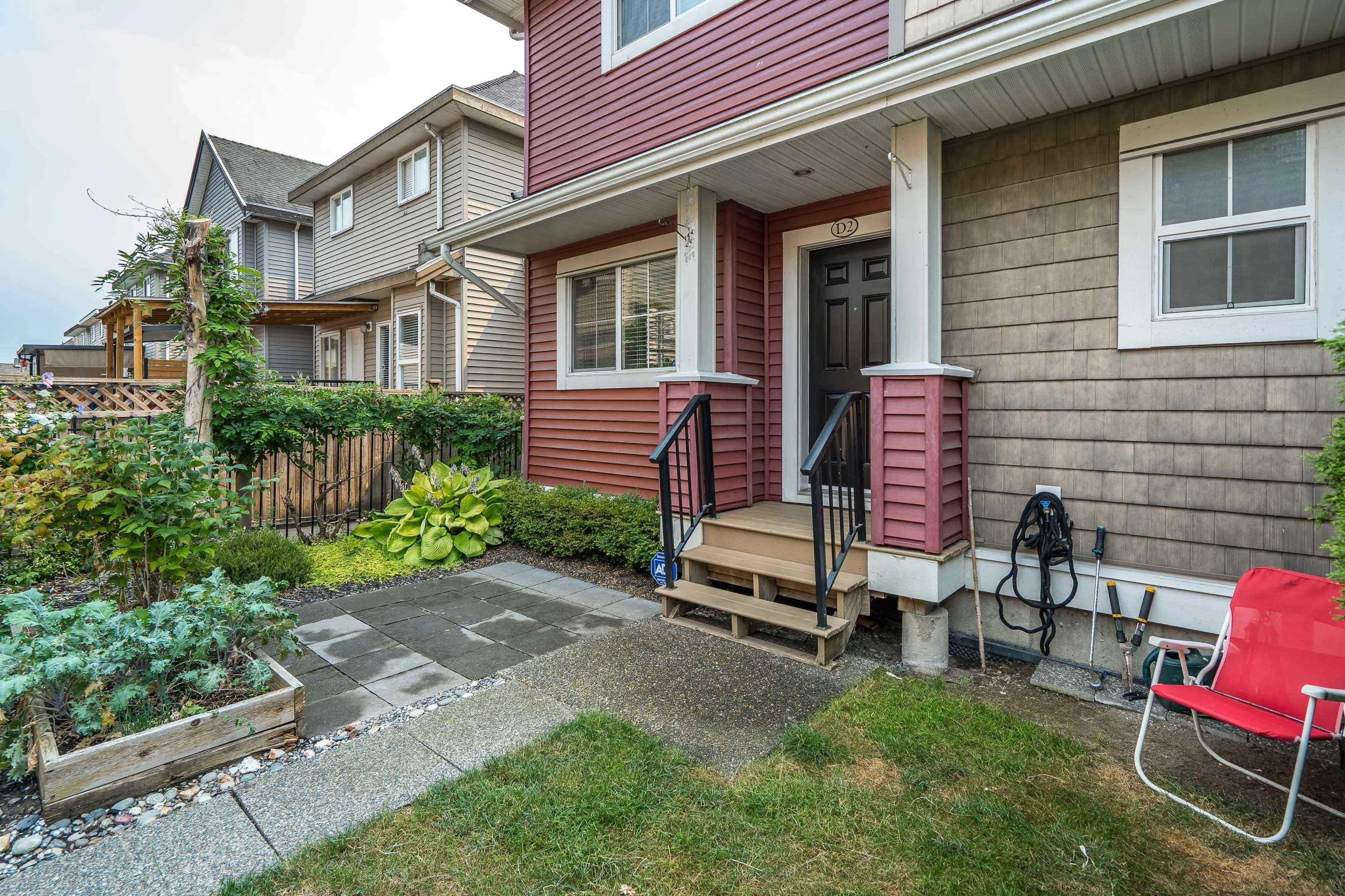 19319 72 Avenue #D2