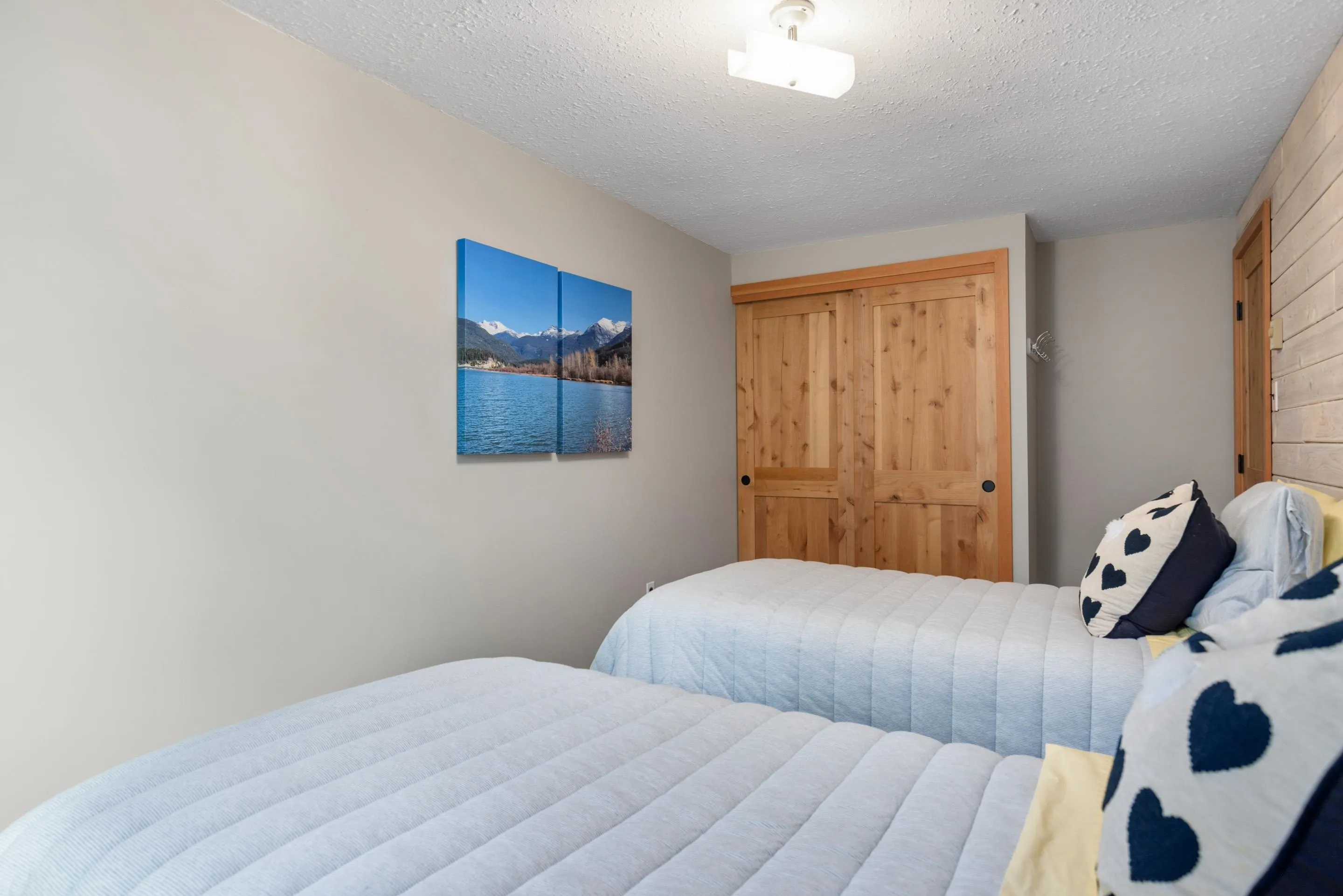 2200 Eva Lake Road #5