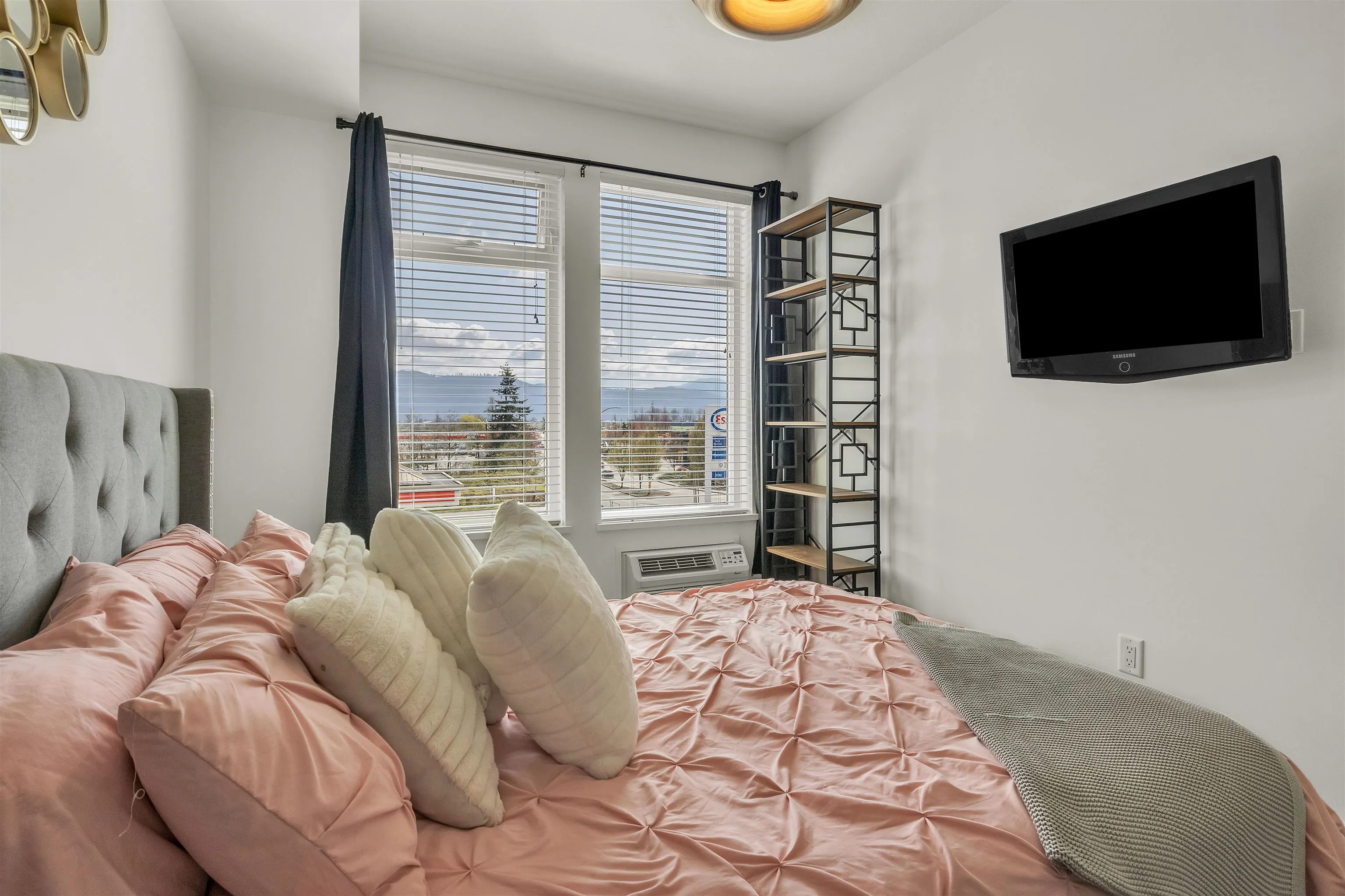 2242 Whatcom Road #115