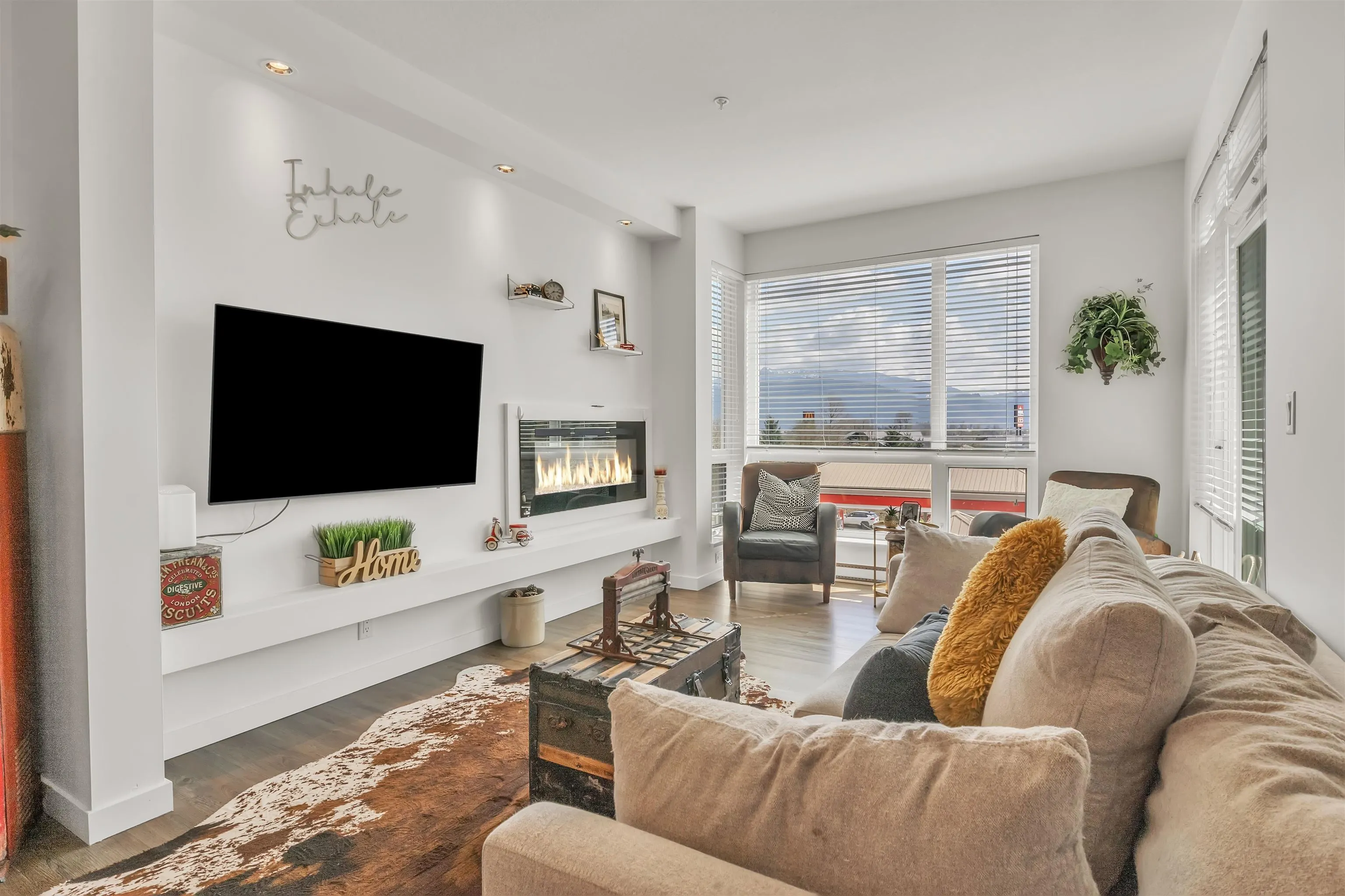 2242 Whatcom Road #115