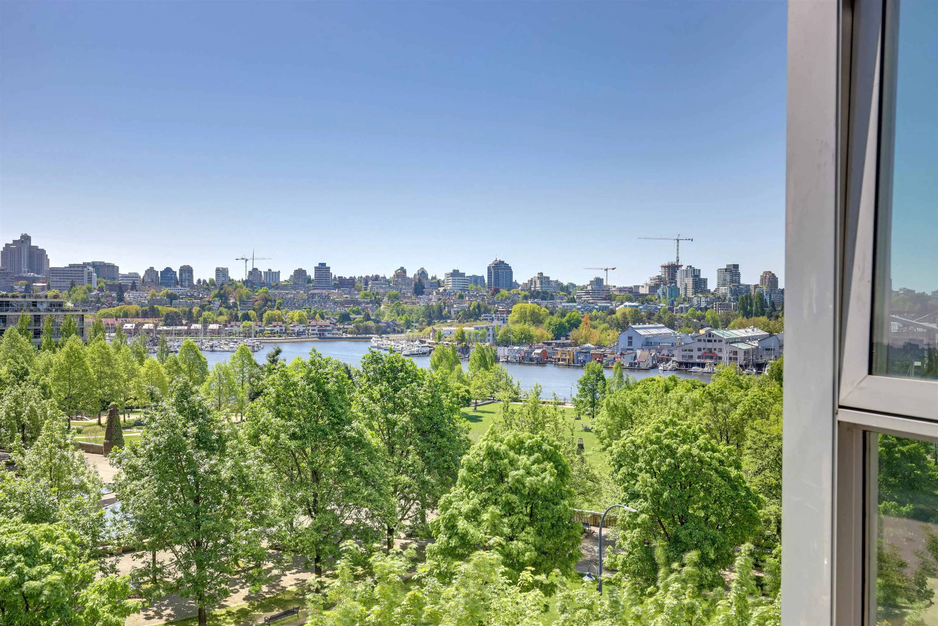 583 Beach Crescent #705
