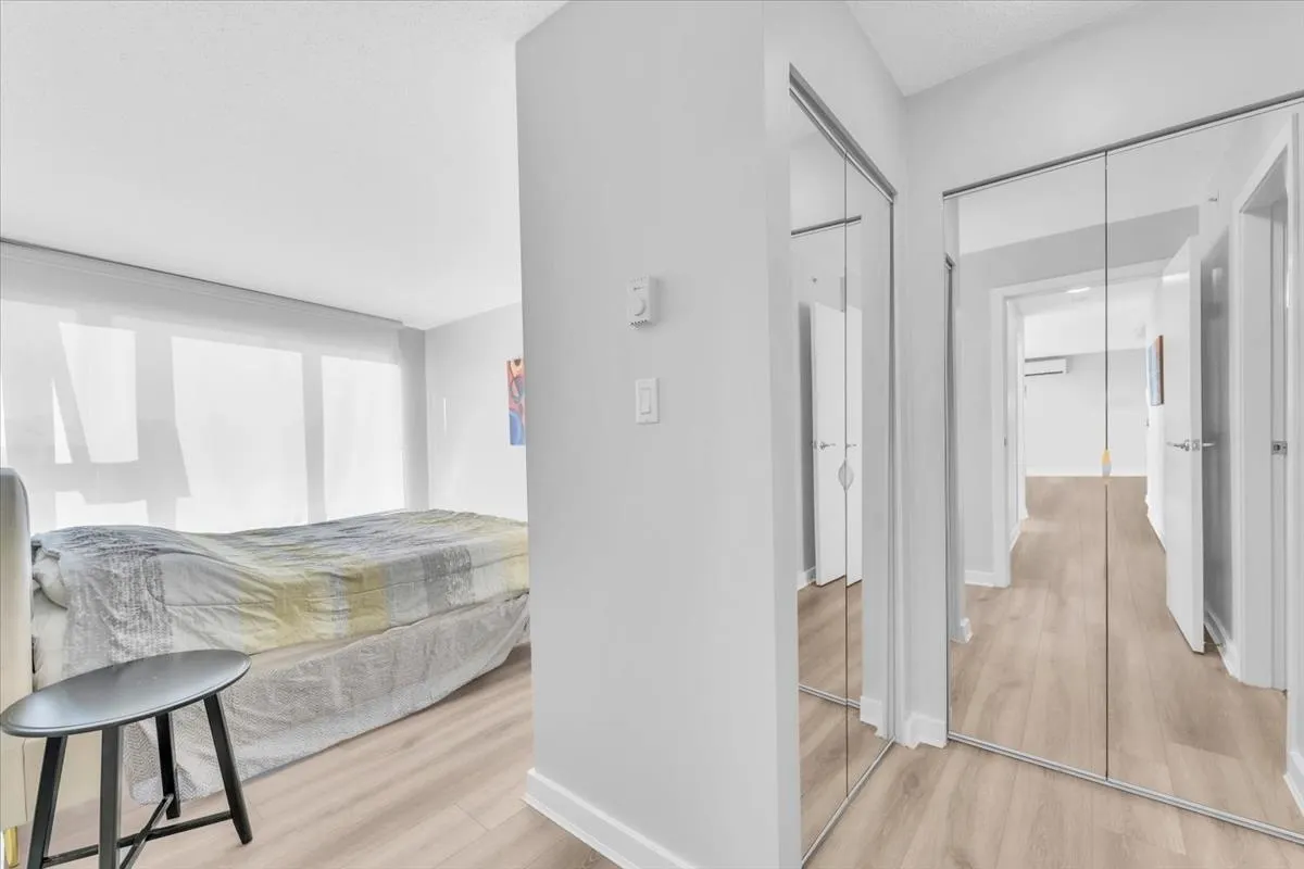 583 Beach Crescent #705