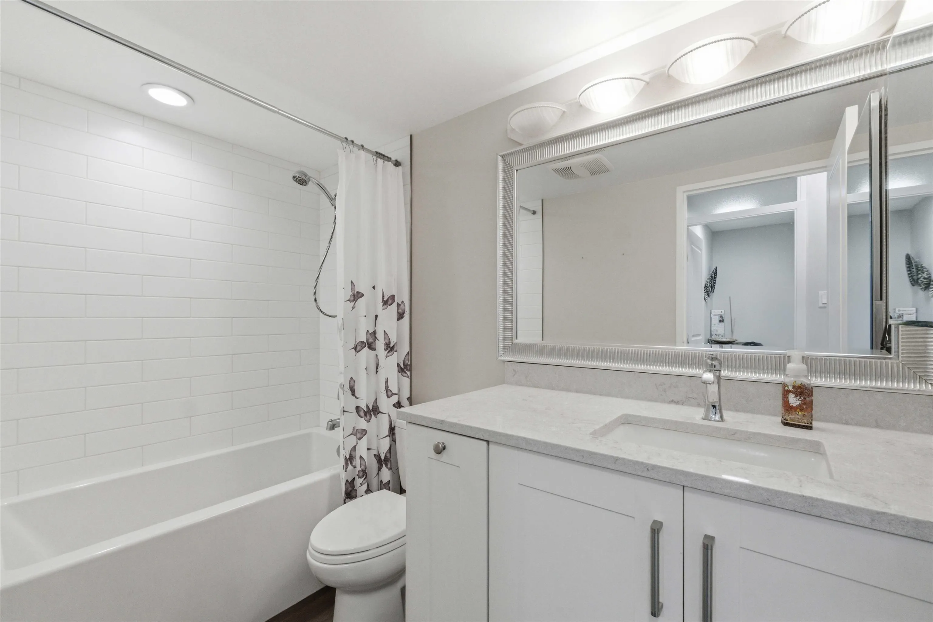 1521 George Street #305