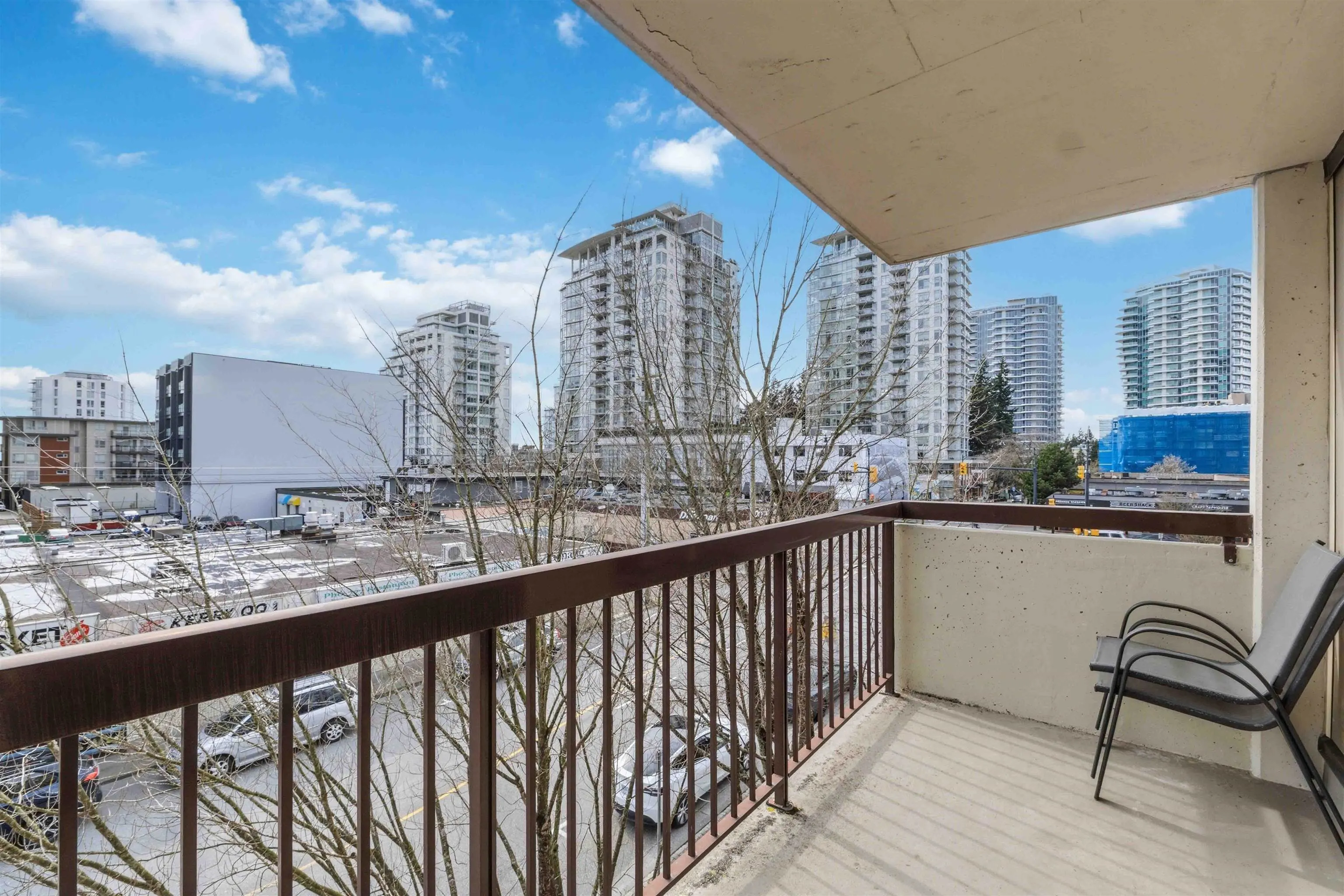 1521 George Street #305