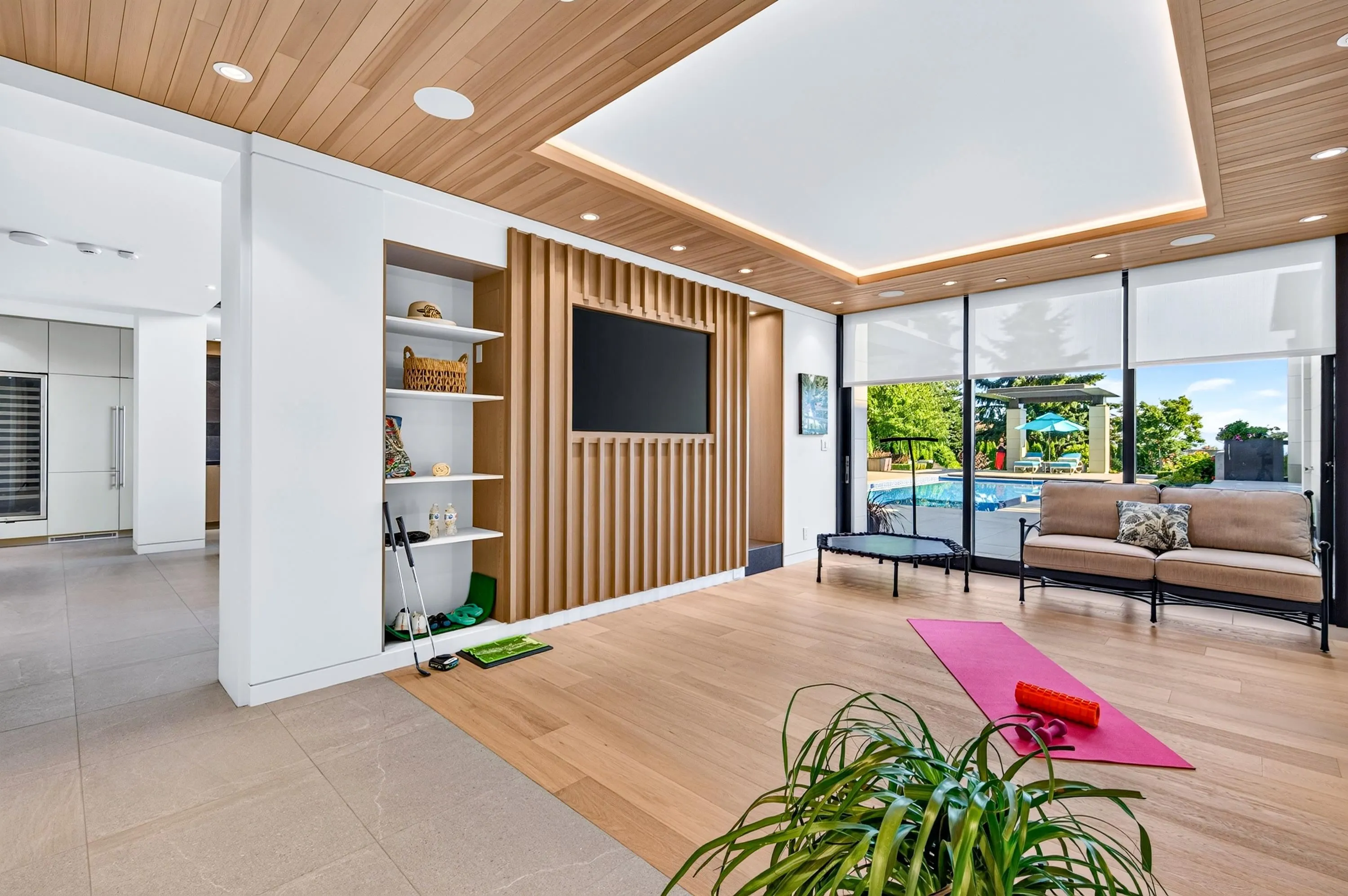 13386 Marine Drive