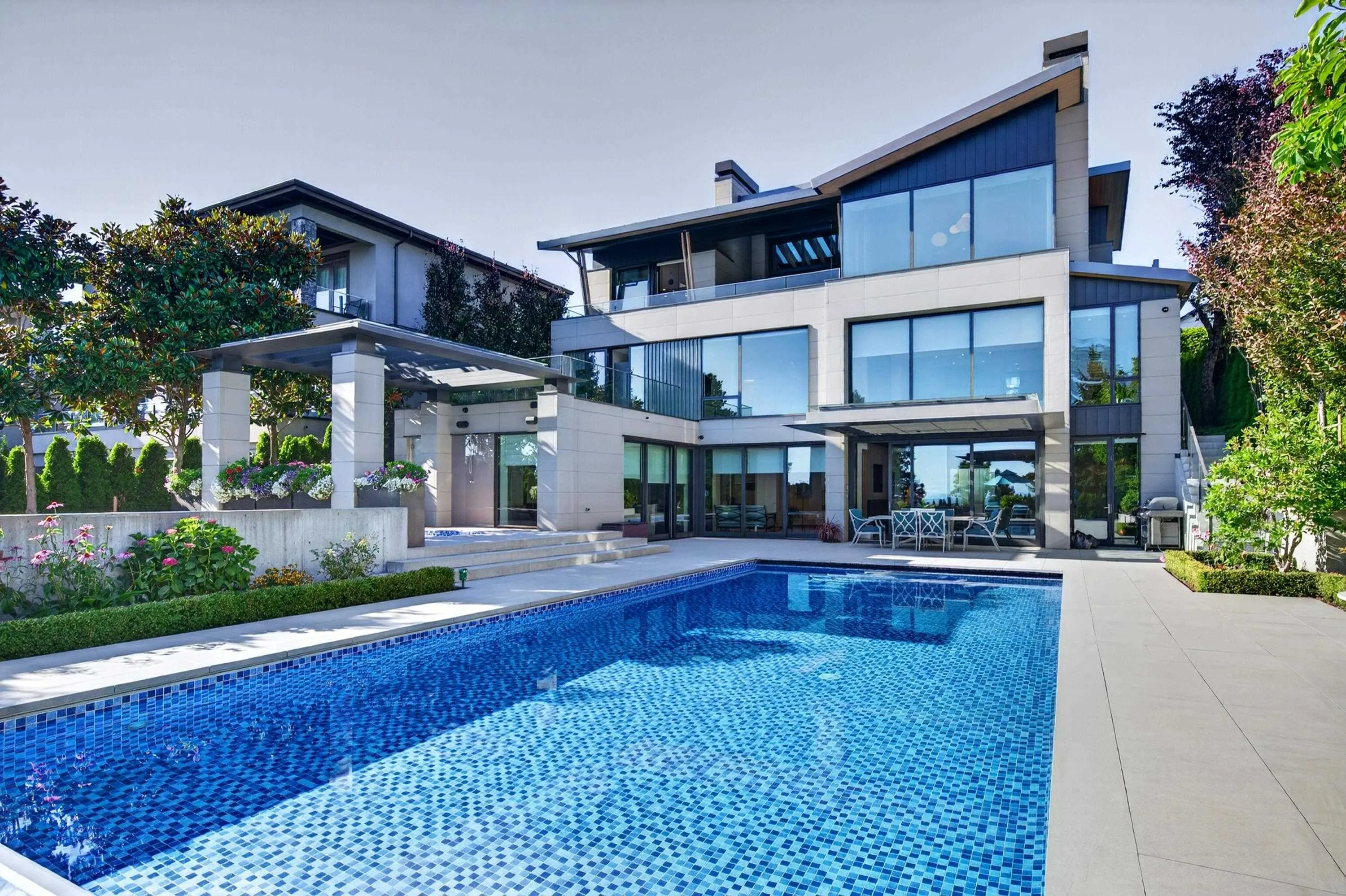 13386 Marine Drive