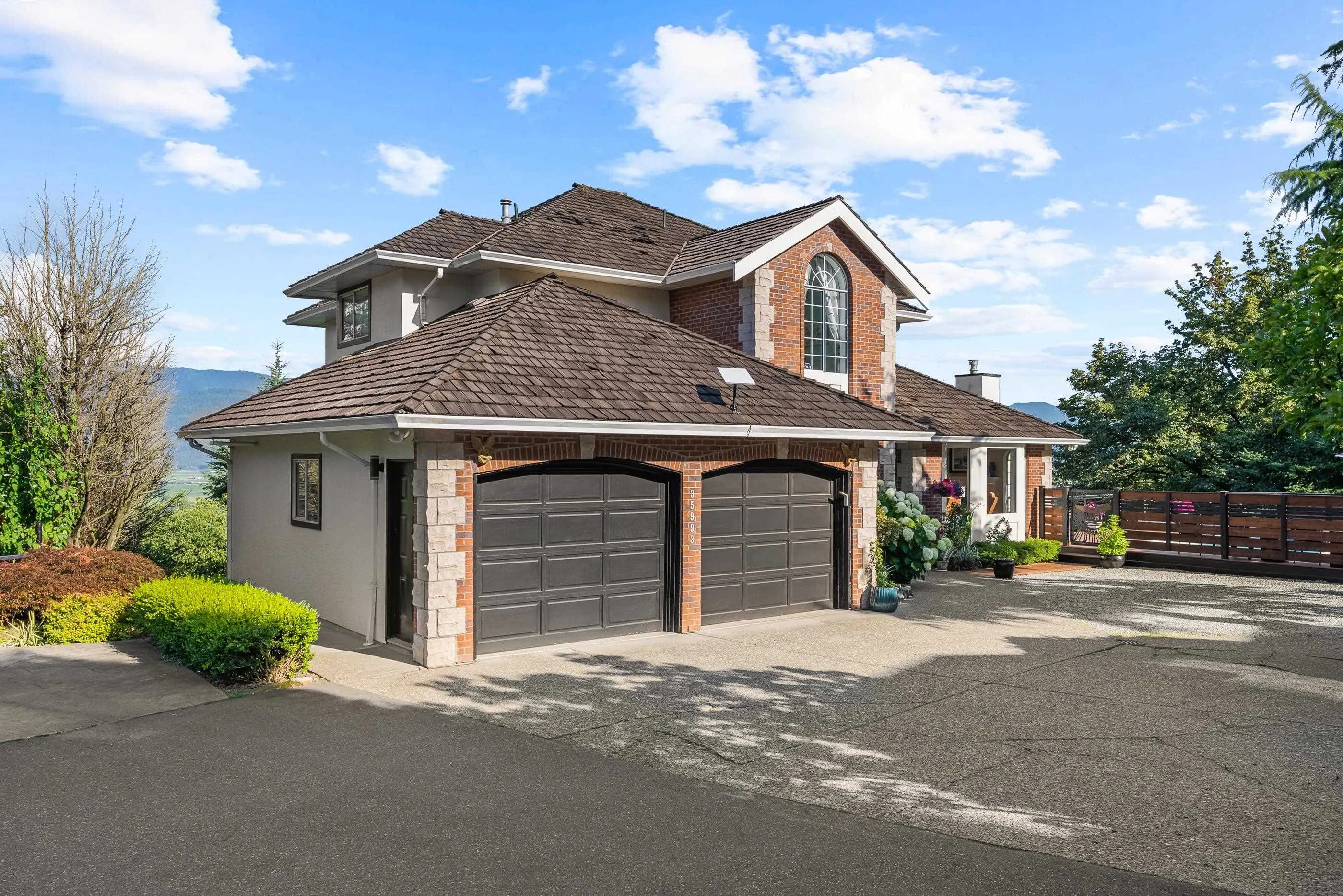 35993 Eaglecrest Place
