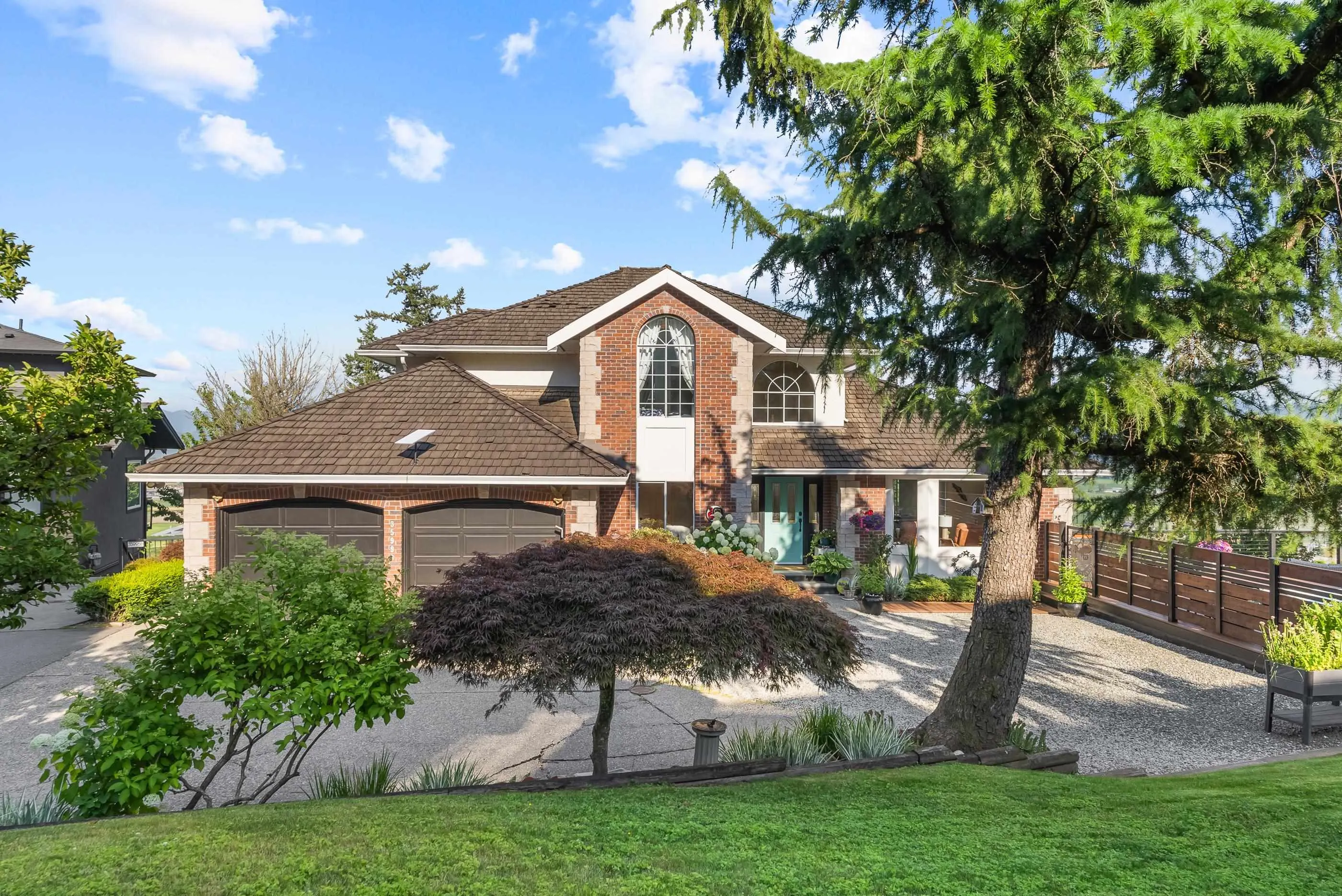 35993 Eaglecrest Place