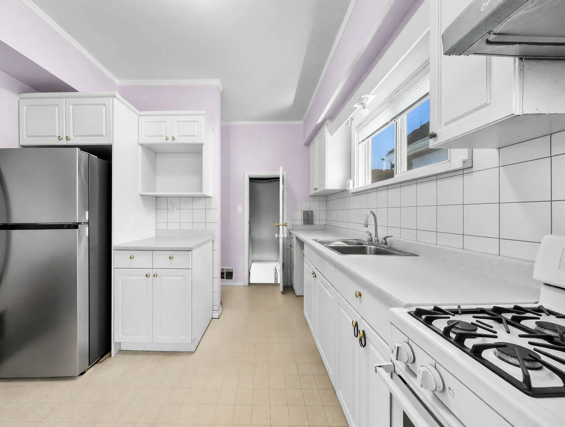 122 W 17th Avenue
