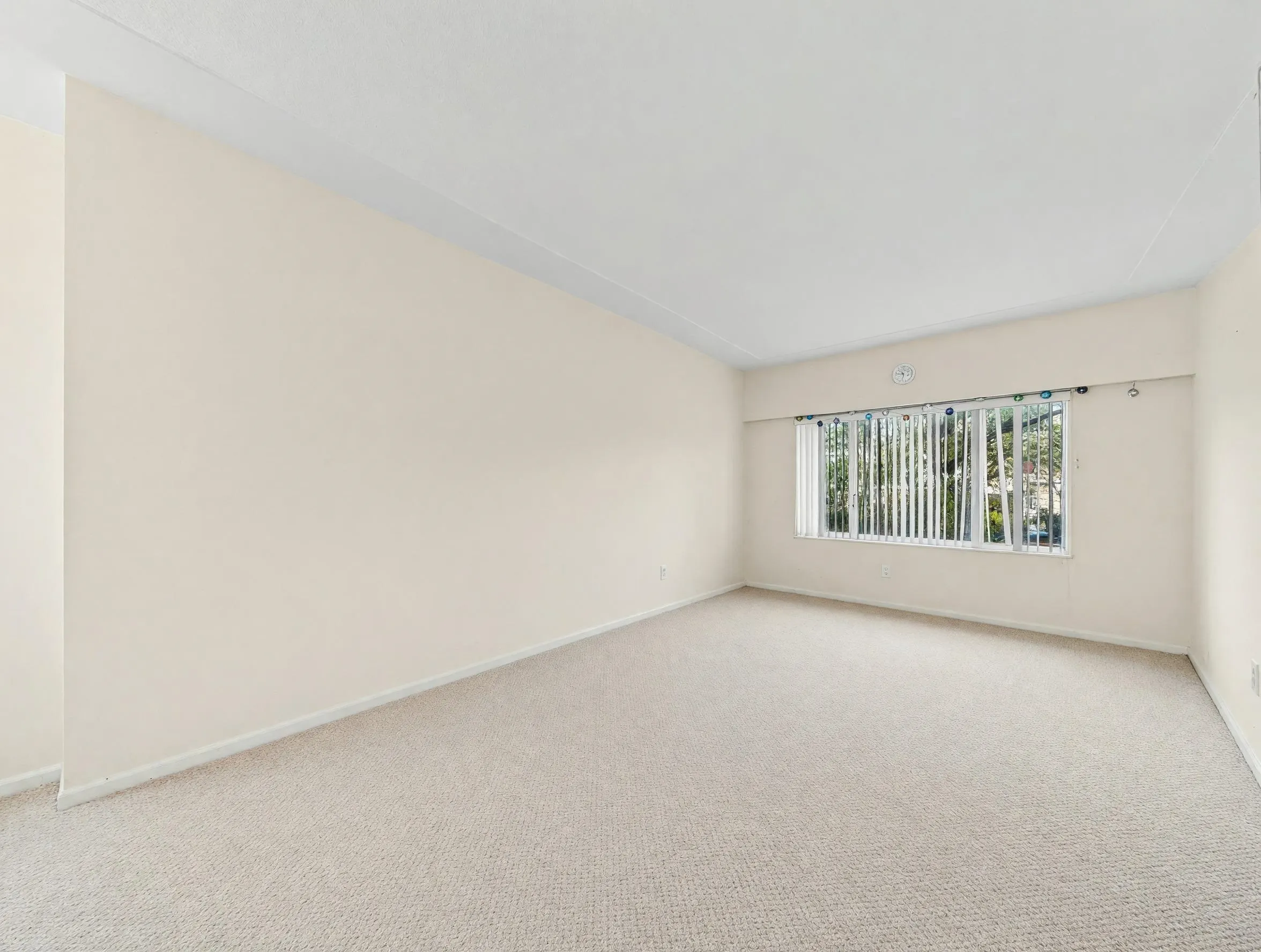 122 W 17th Avenue