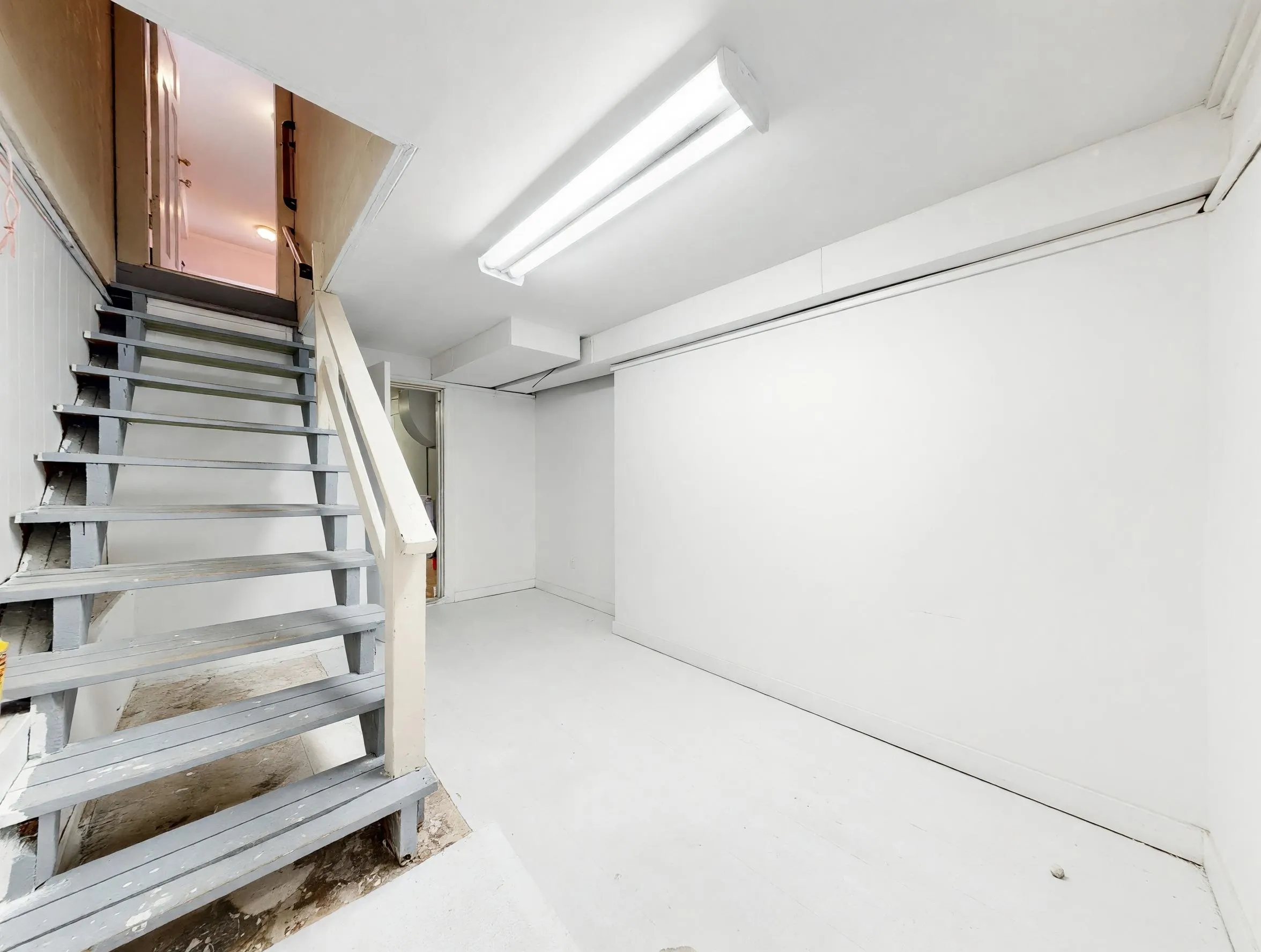 122 W 17th Avenue