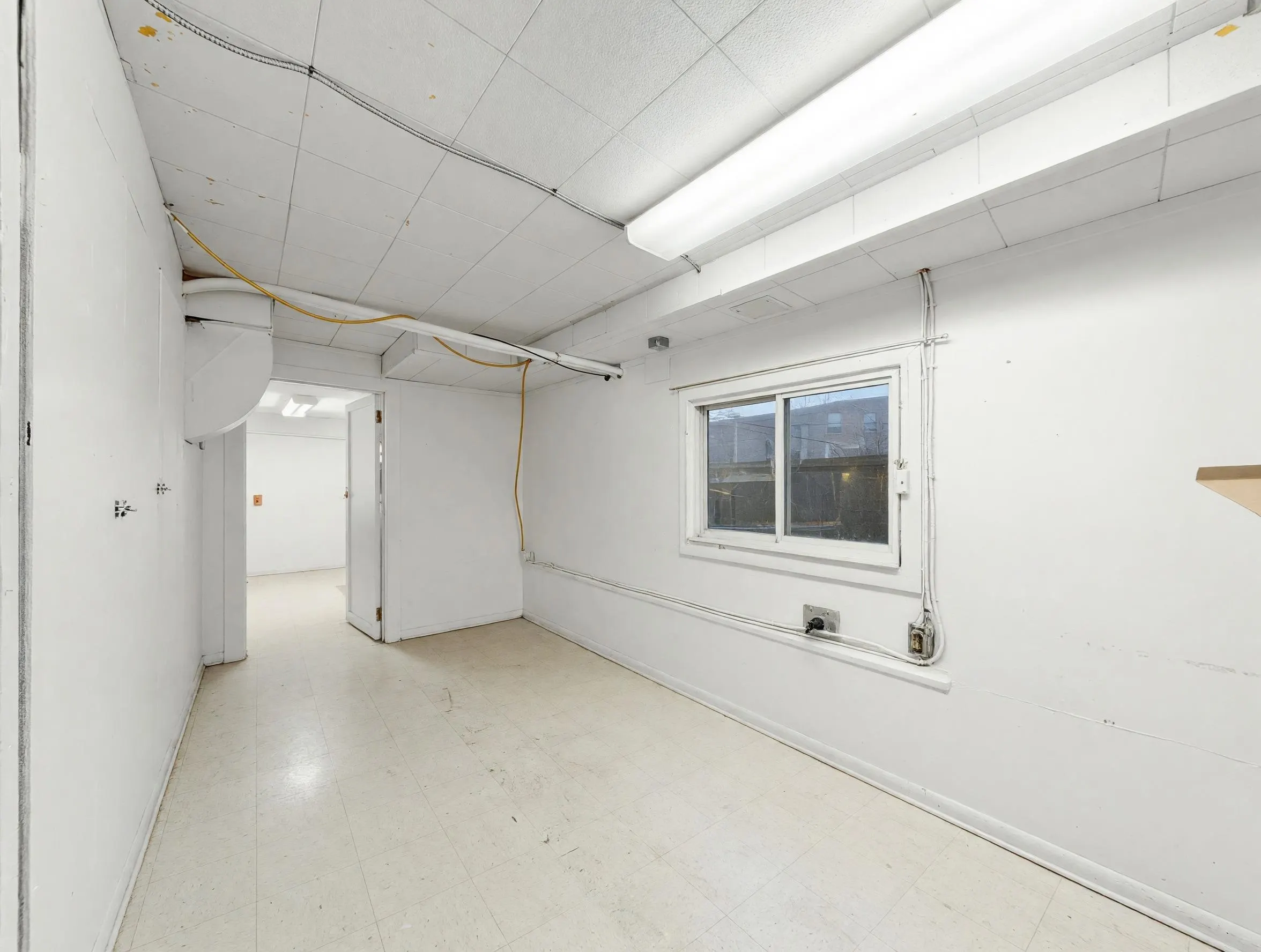 122 W 17th Avenue