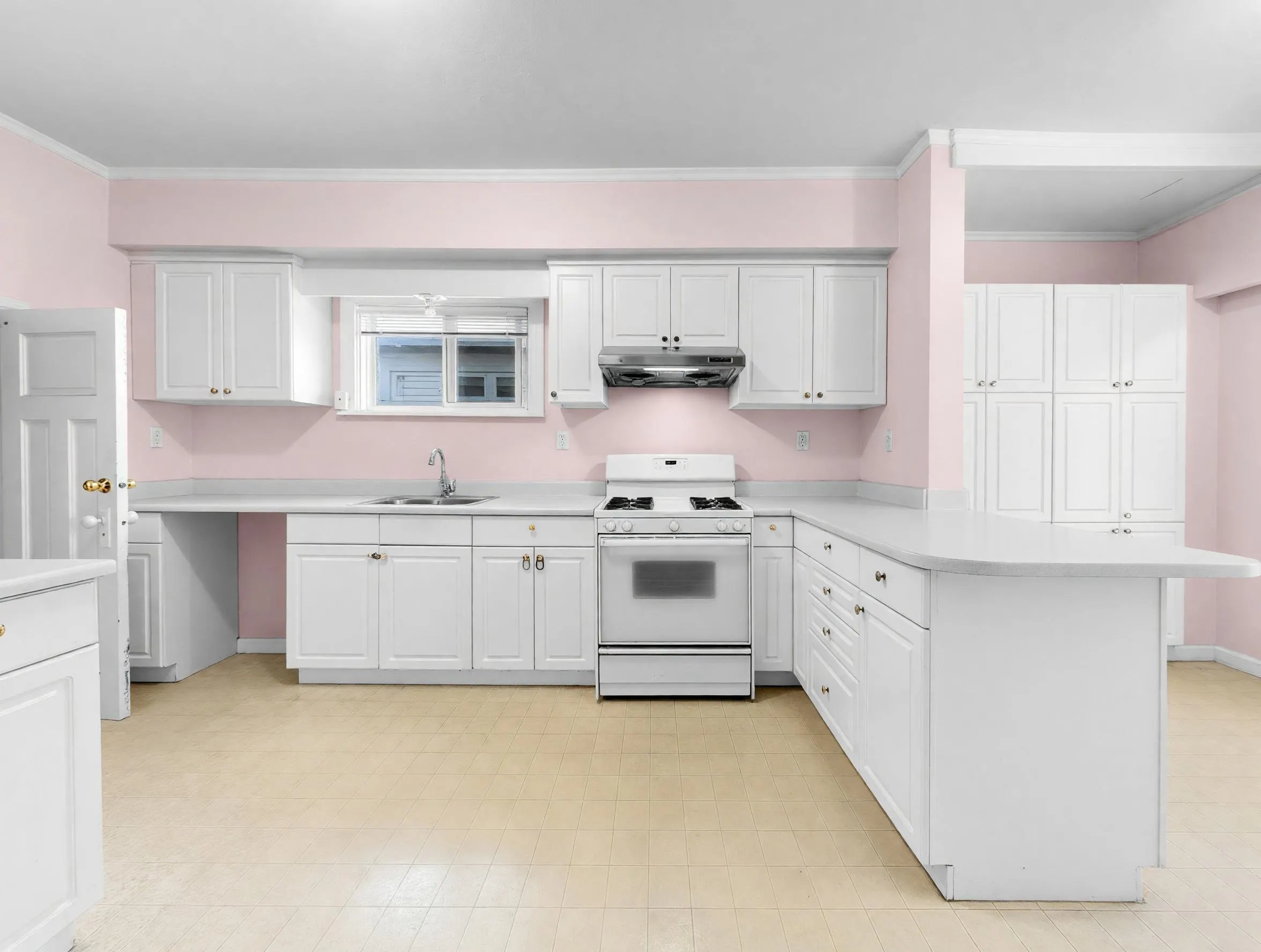 122 W 17th Avenue