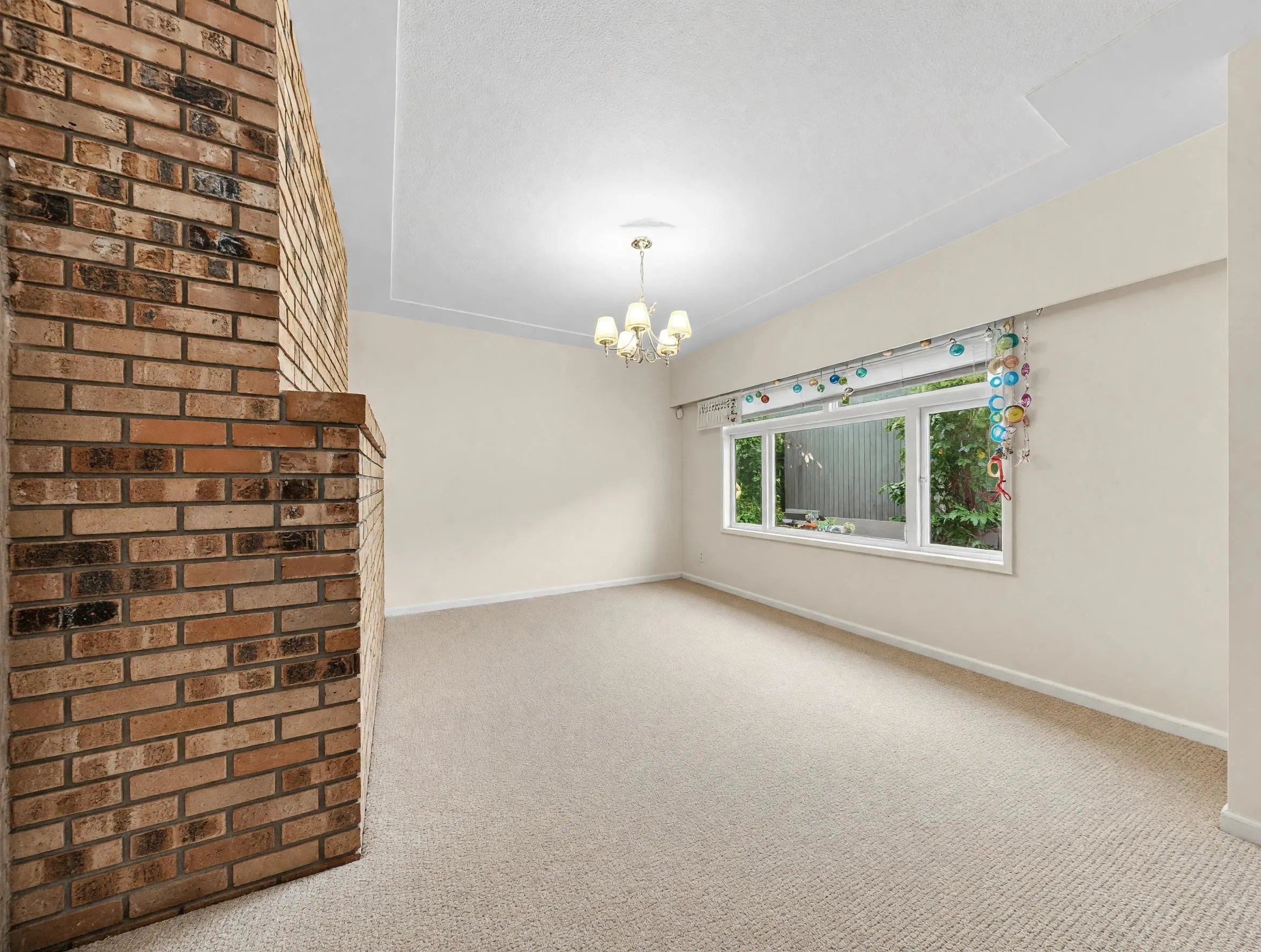 122 W 17th Avenue