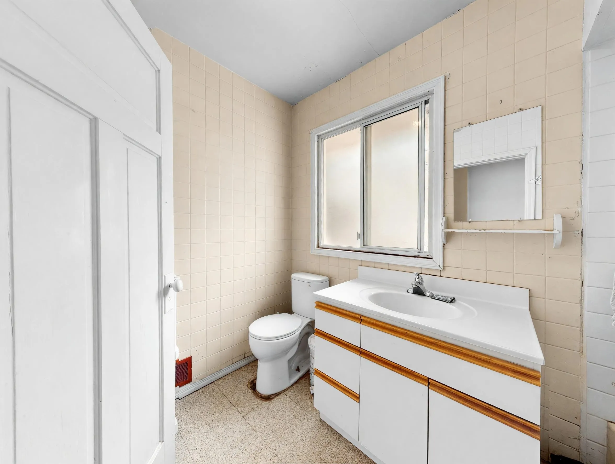 122 W 17th Avenue
