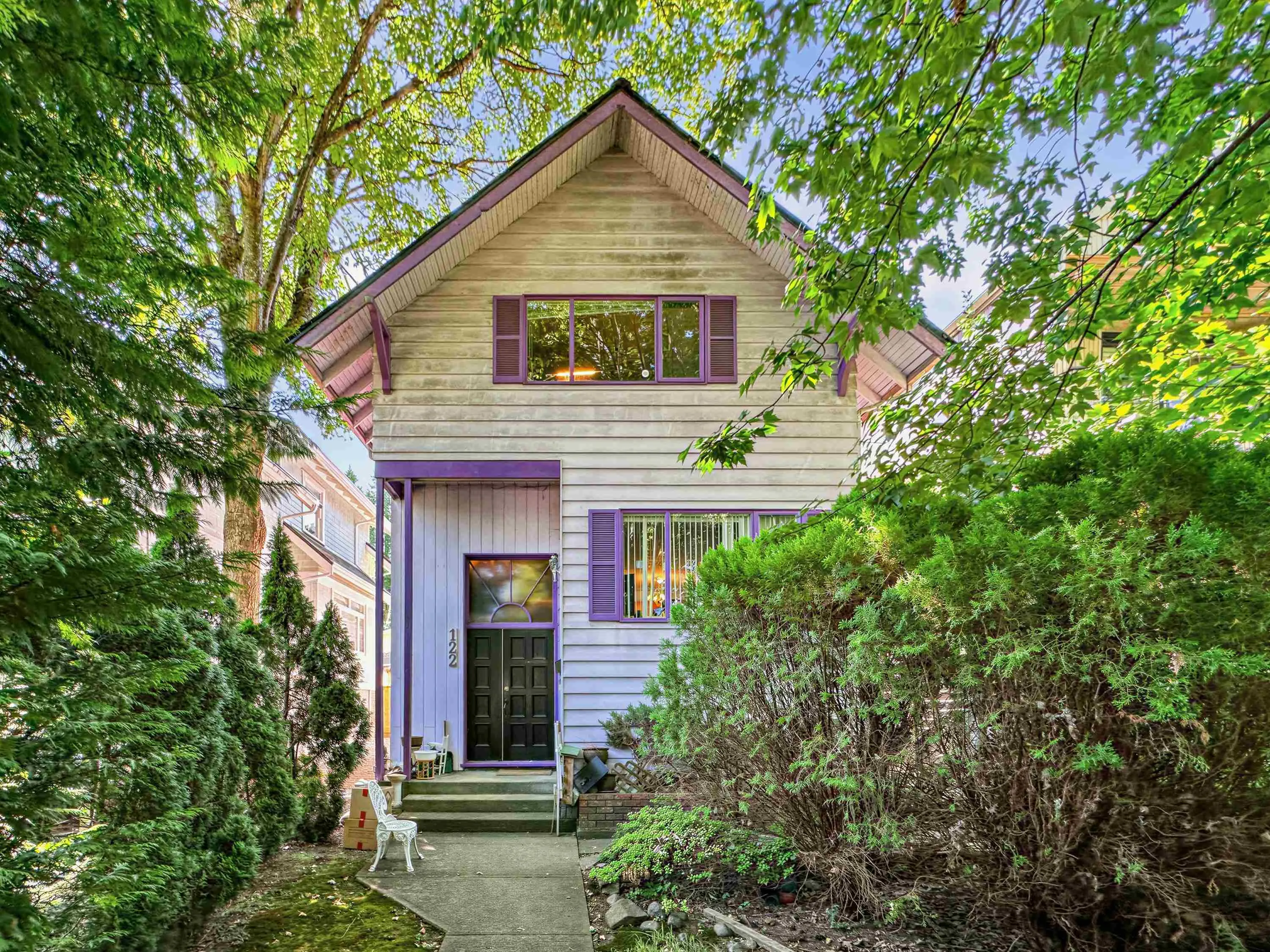 122 W 17th Avenue