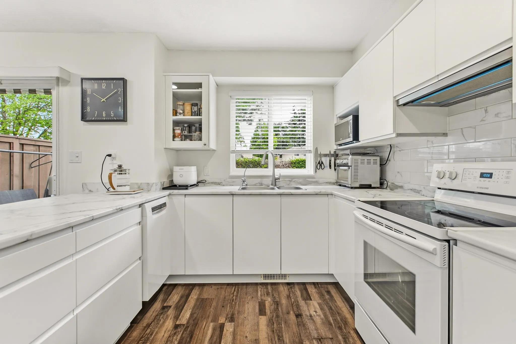 15501 89a Avenue #154