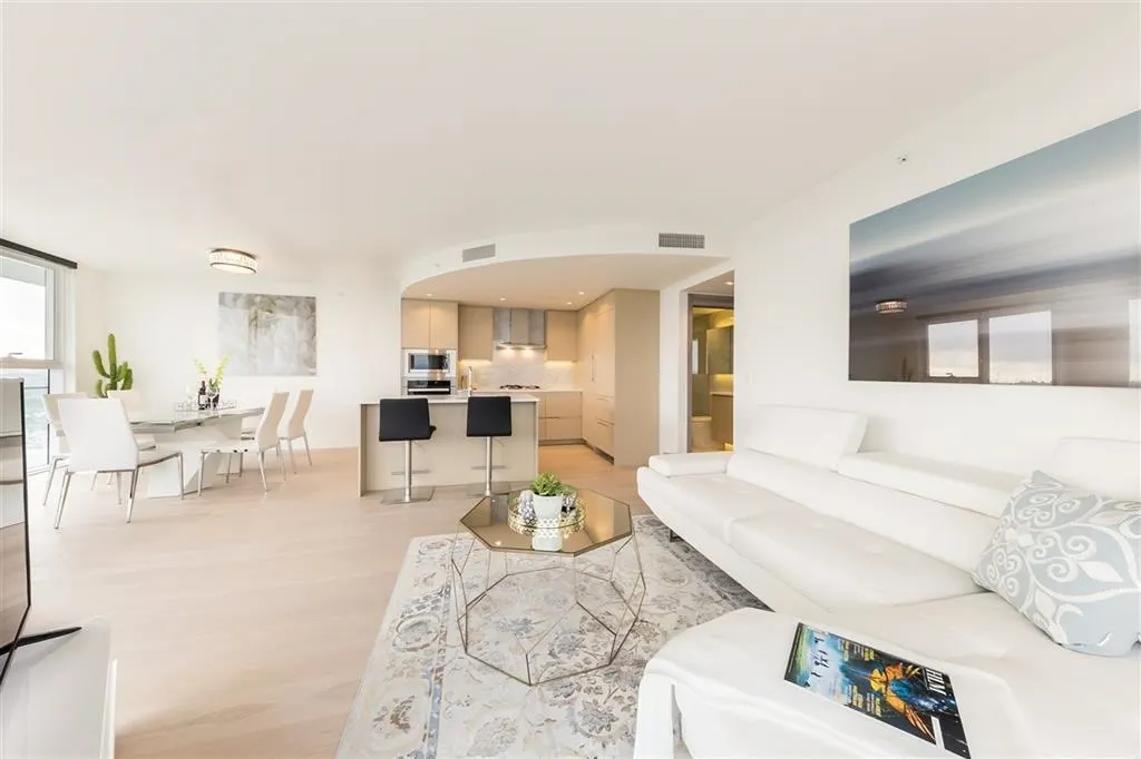 89 Nelson Street #2417