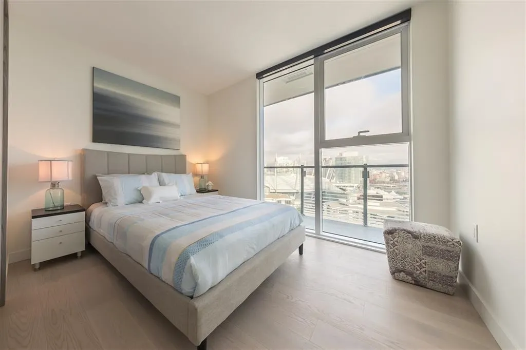 89 Nelson Street #2417
