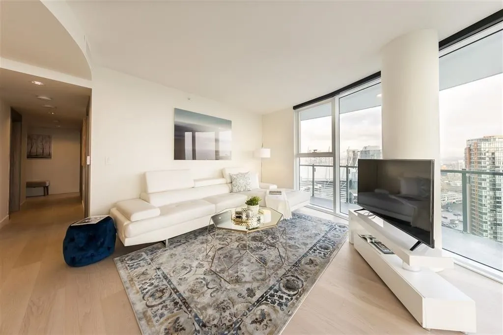 89 Nelson Street #2417