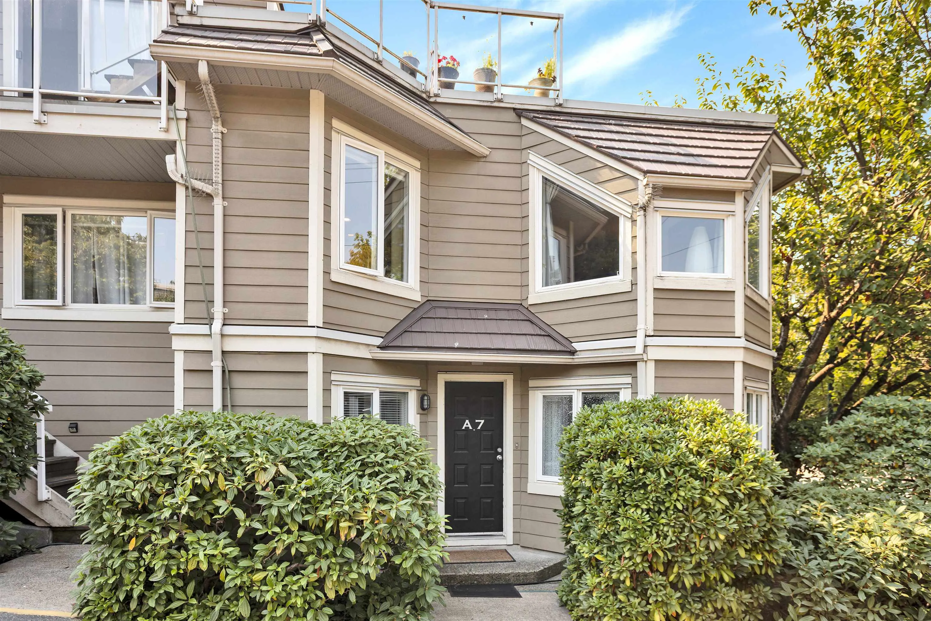 1100 W 6th Avenue #A7
