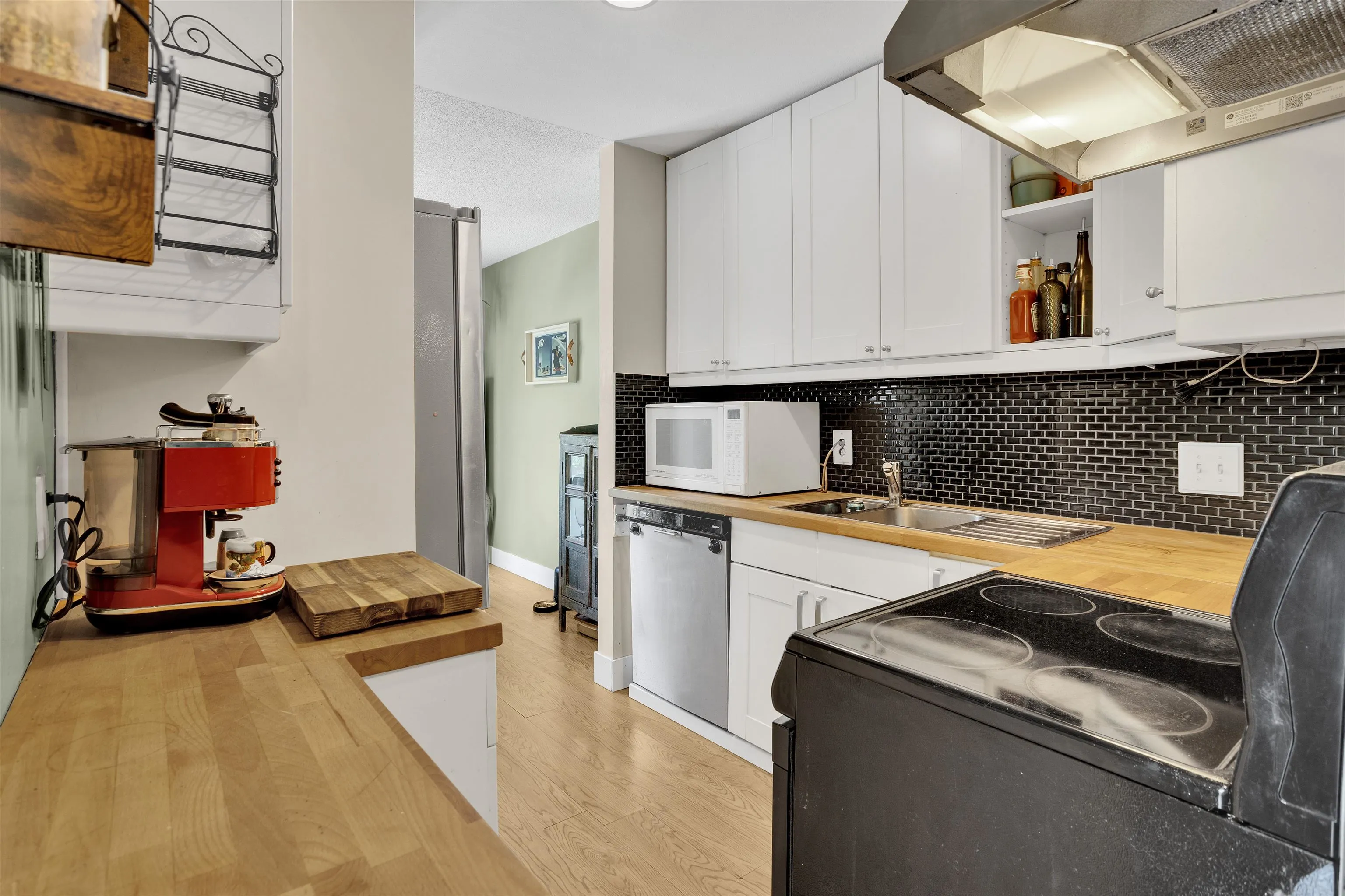 1100 W 6th Avenue #A7
