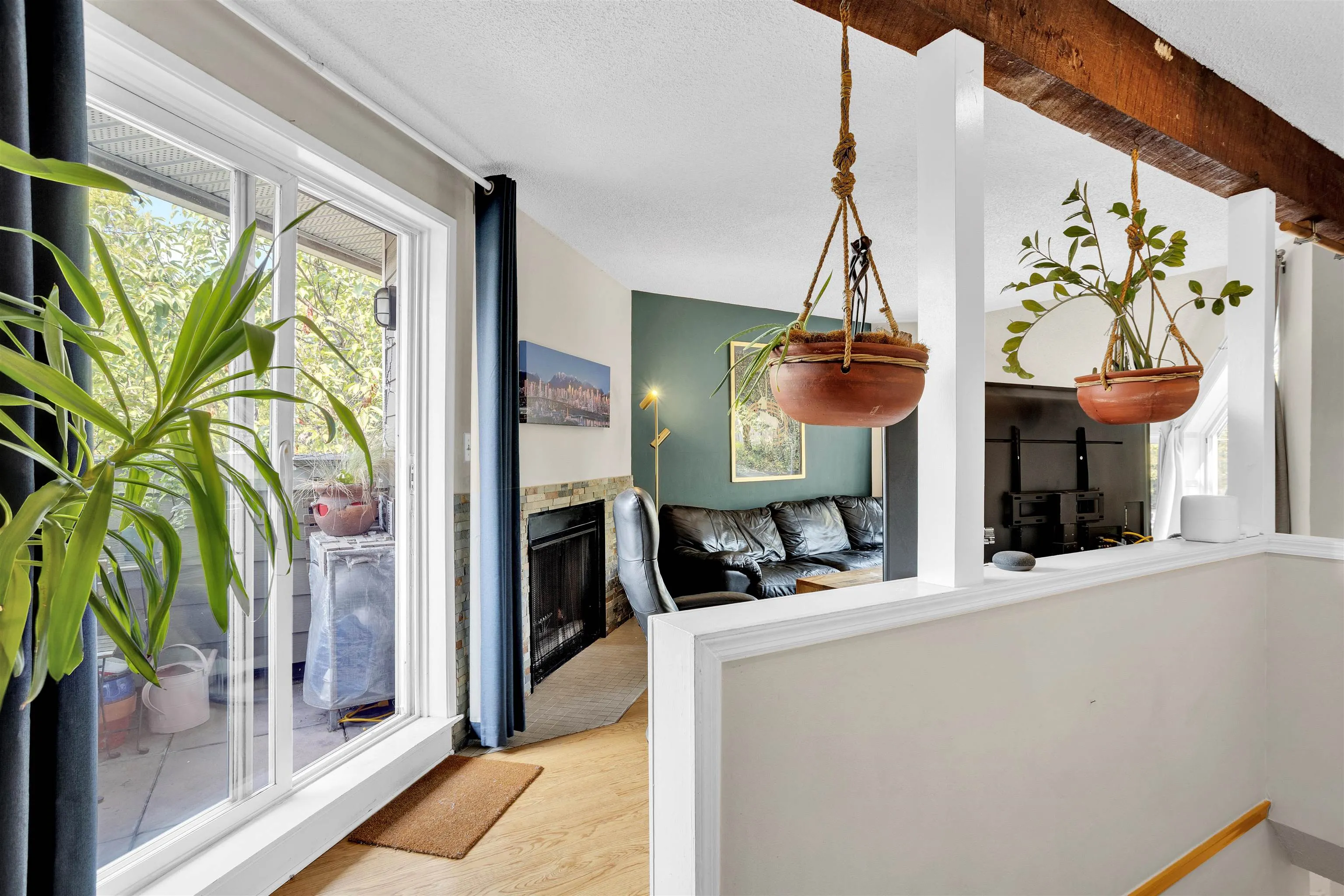1100 W 6th Avenue #A7