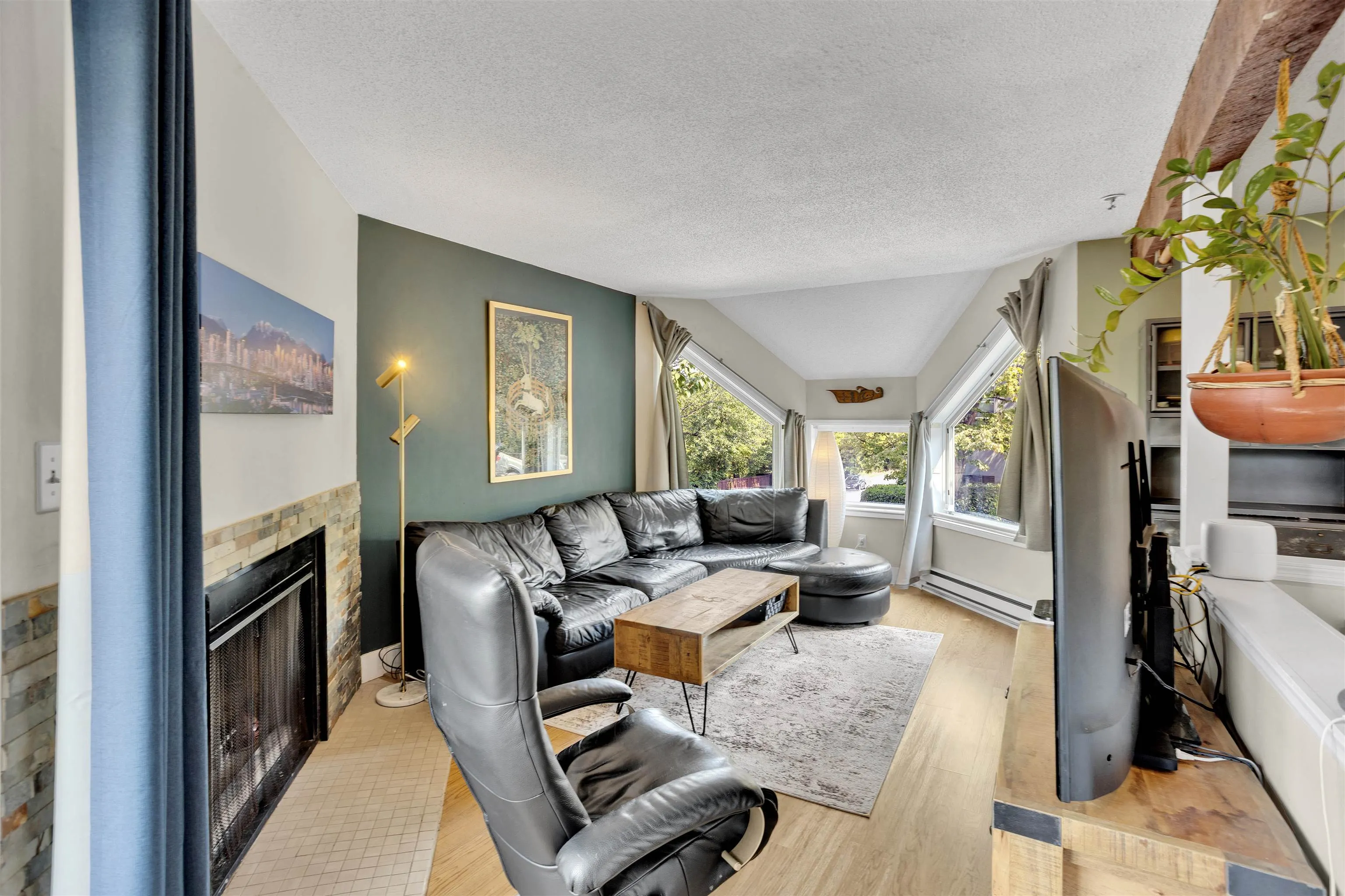 1100 W 6th Avenue #A7