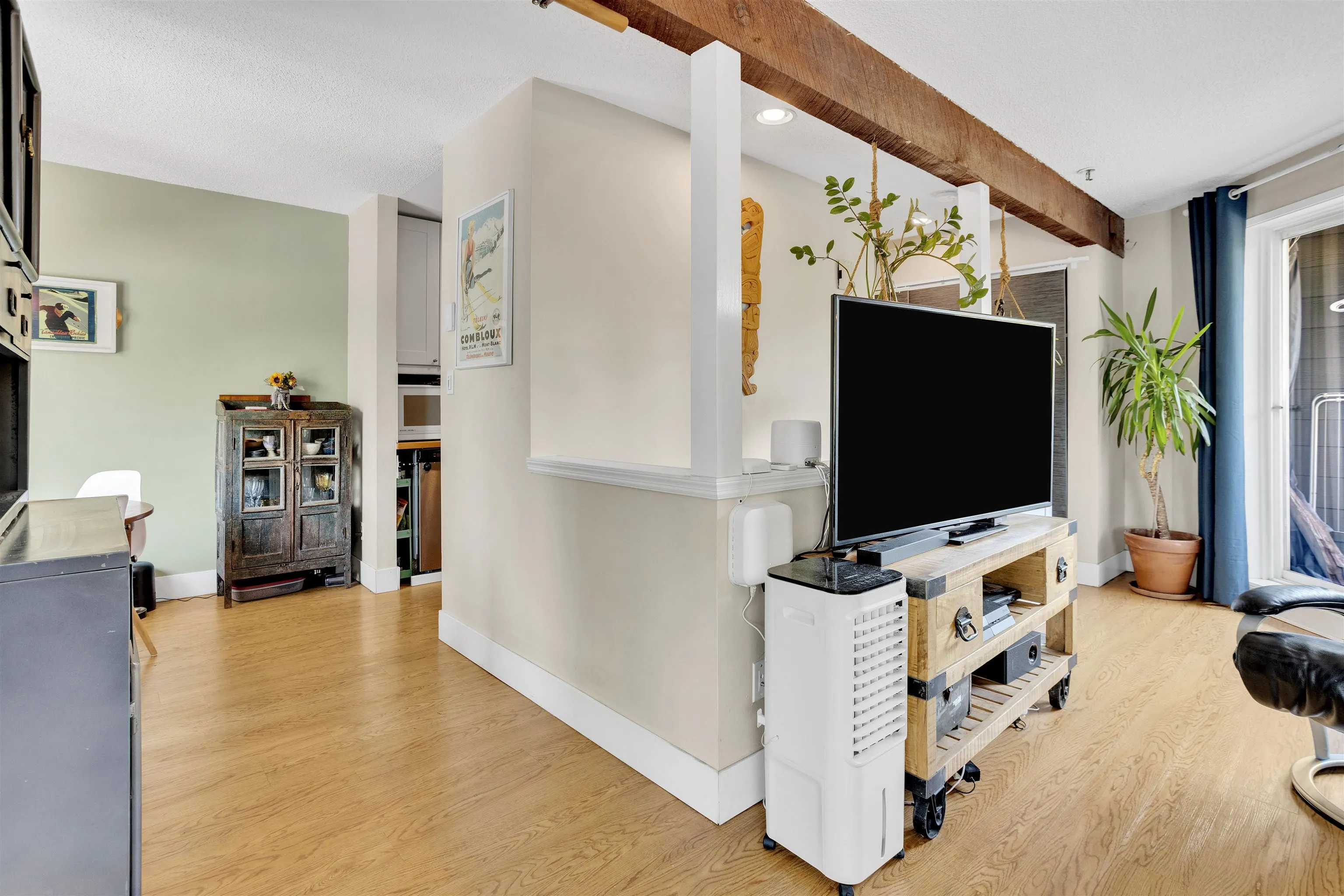 1100 W 6th Avenue #A7