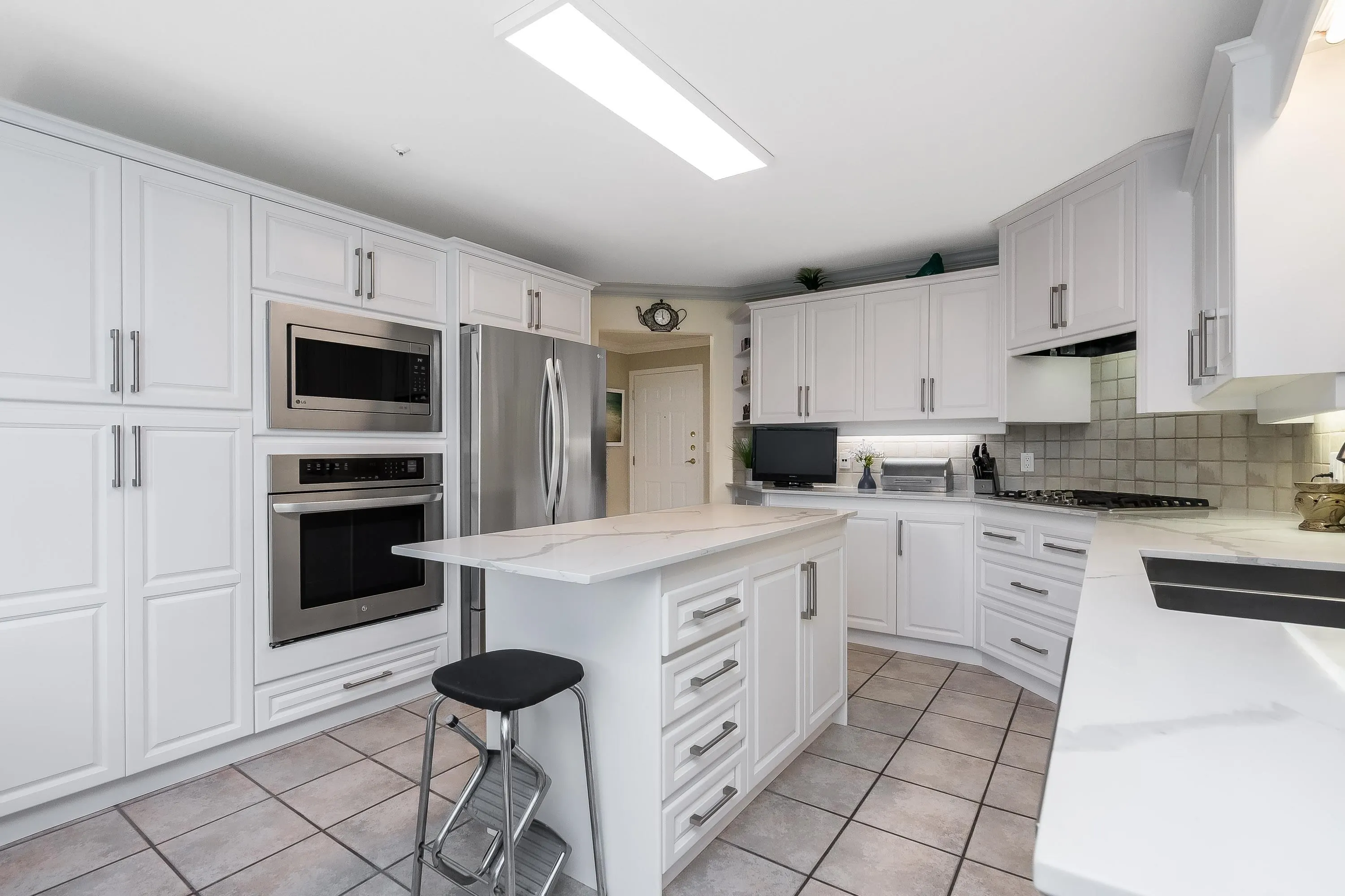 14934 Thrift Avenue #201