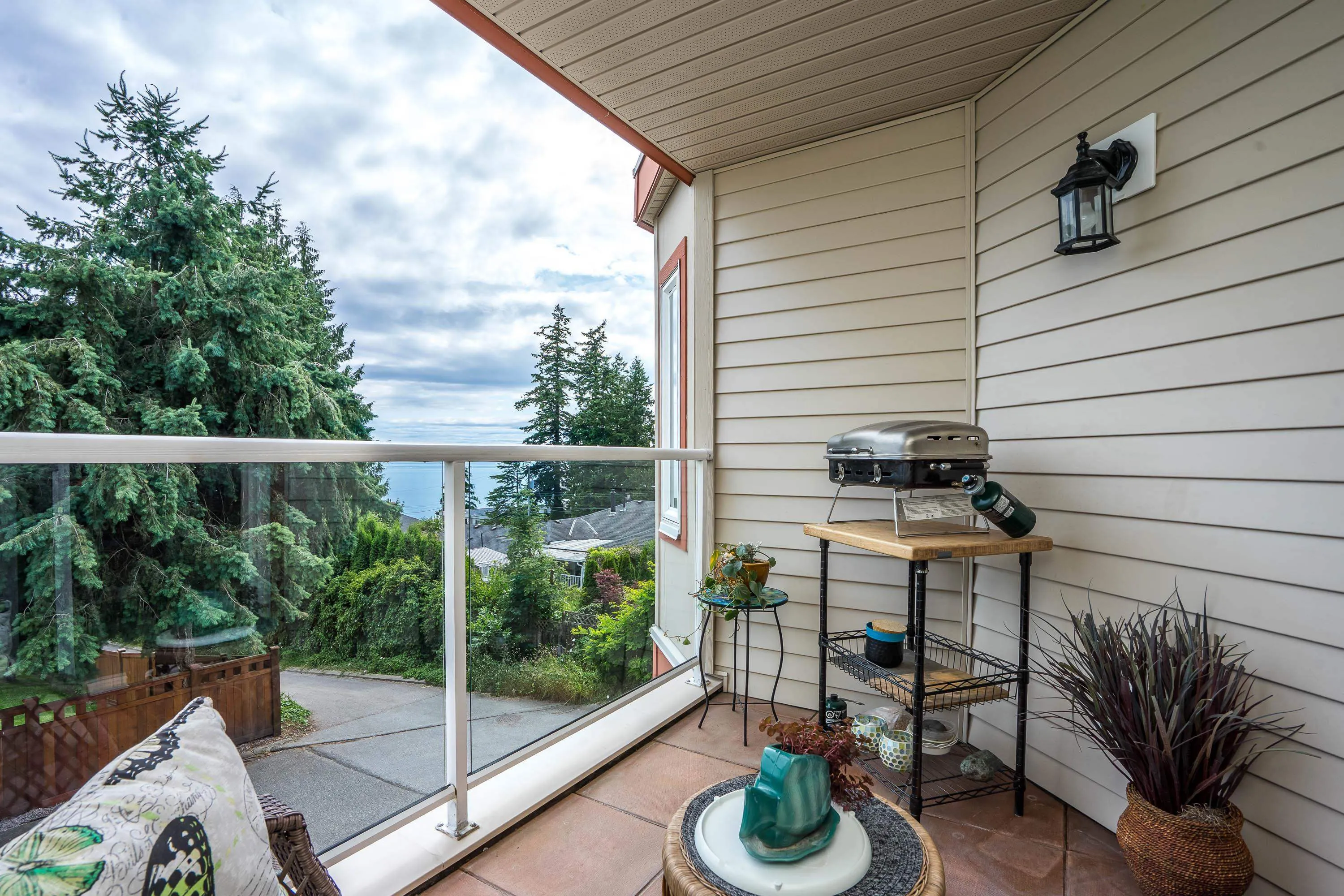 14934 Thrift Avenue #201