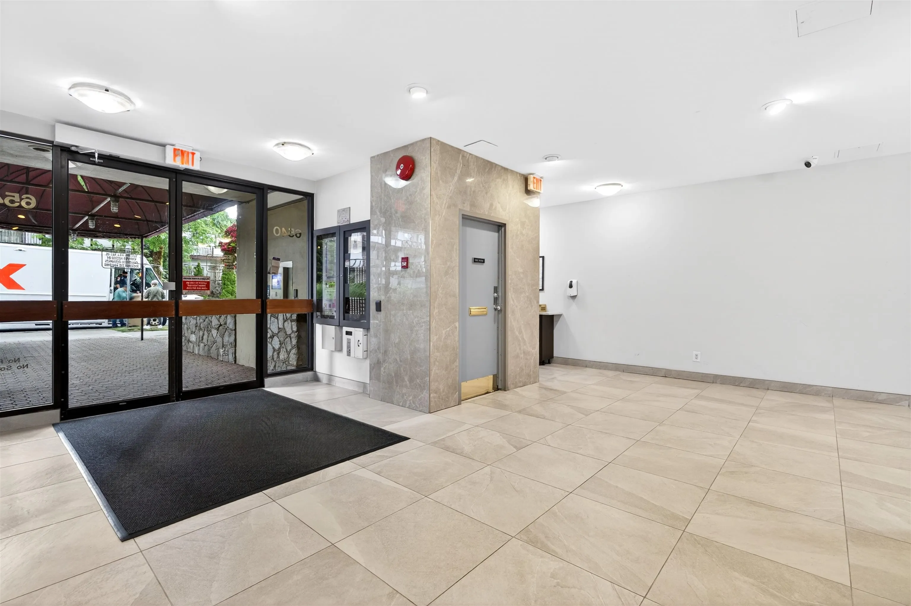 6540 Burlington Avenue #1903
