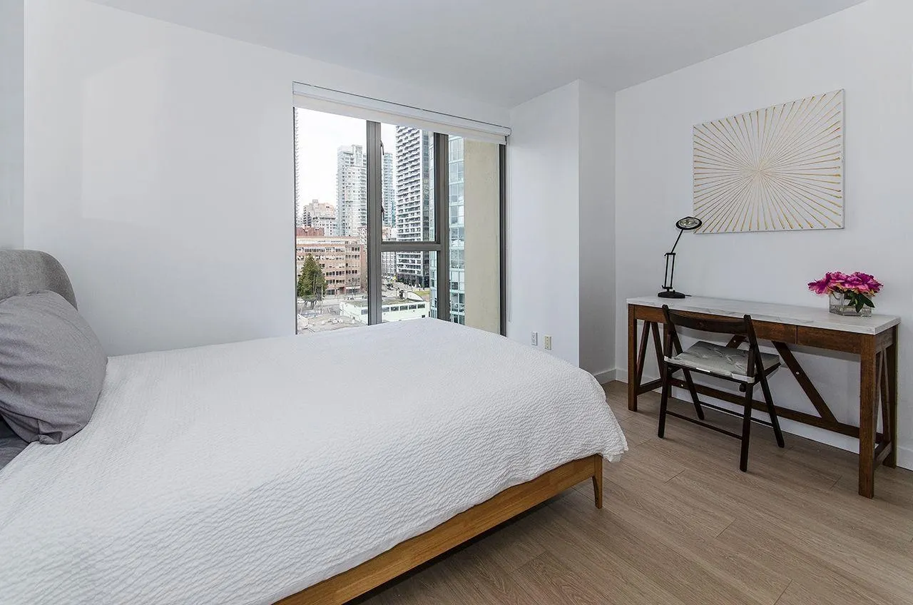 1000 Beach Avenue #1305