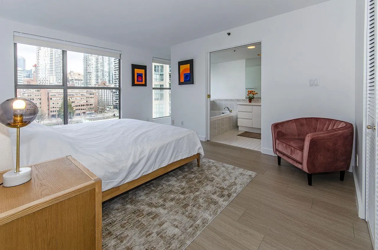 1000 Beach Avenue #1305