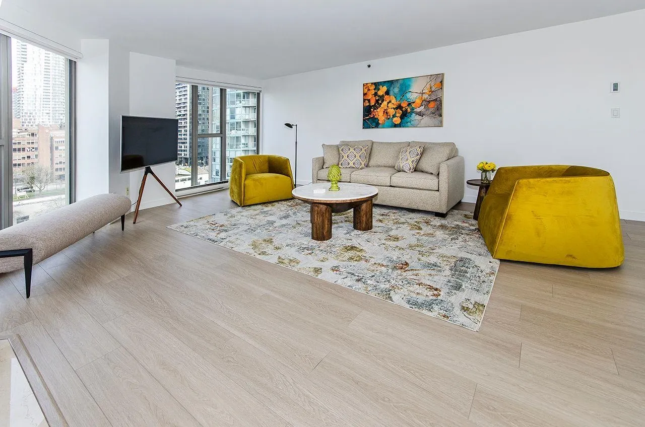 1000 Beach Avenue #1305