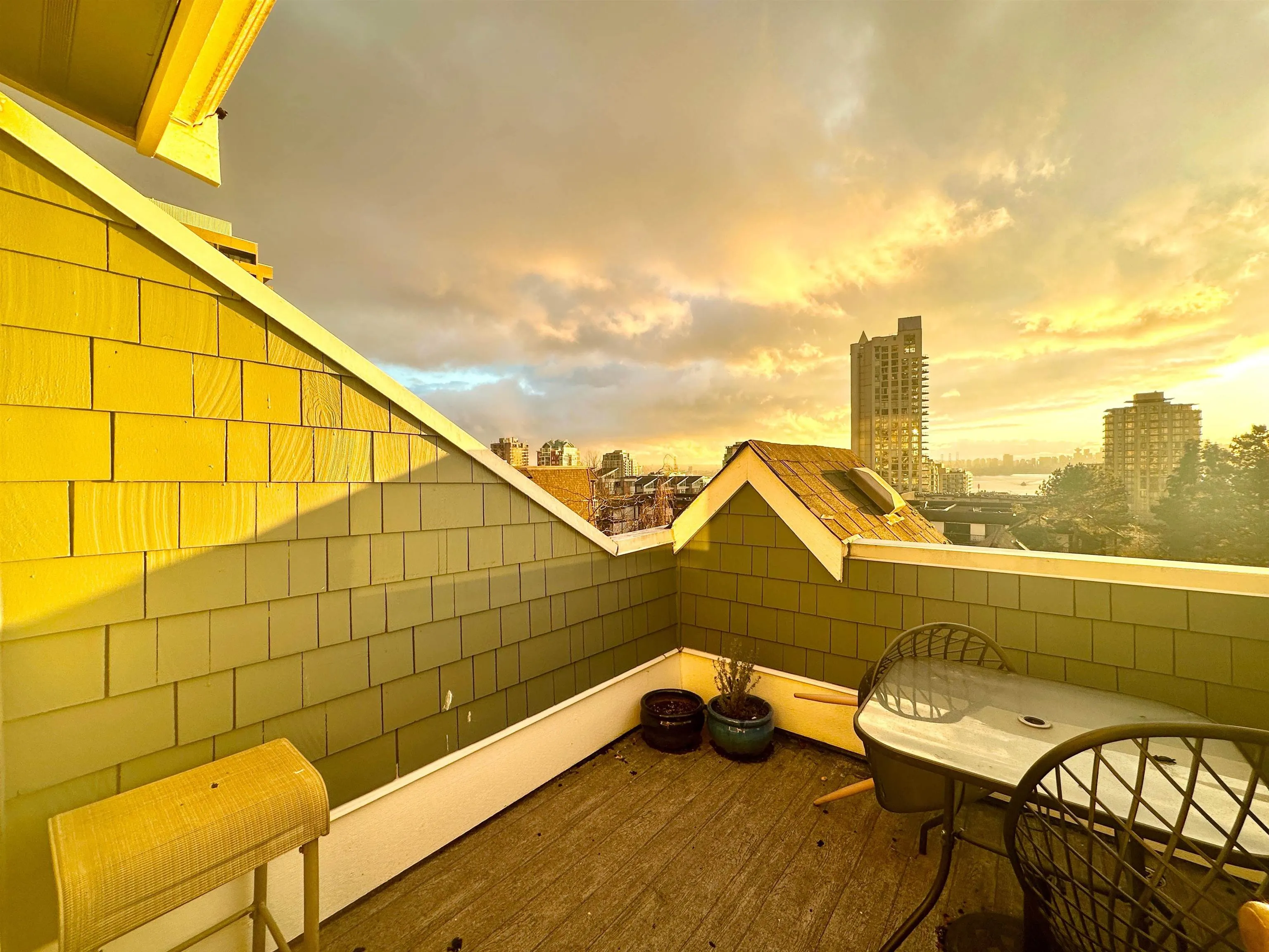 136 W 4th Street #D