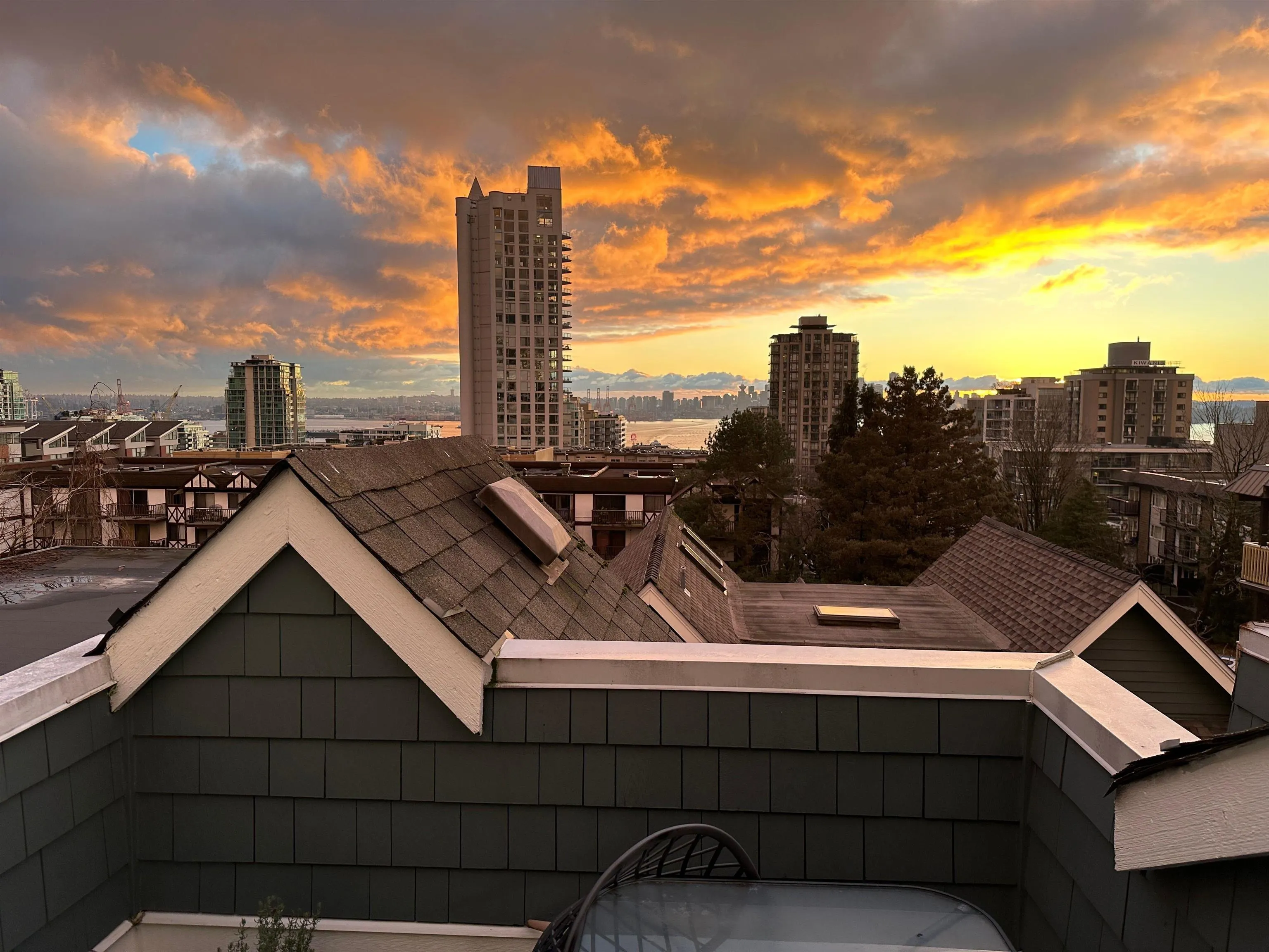 136 W 4th Street #D