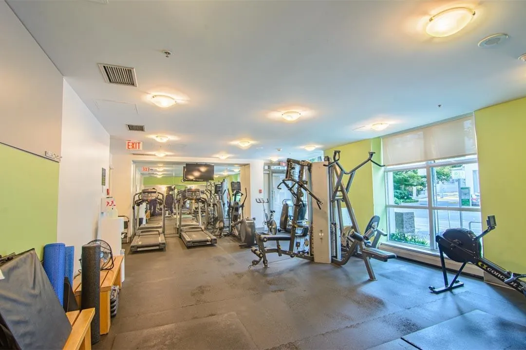 388 Drake Street #802