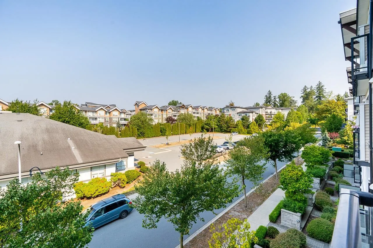 6468 195a Street #302