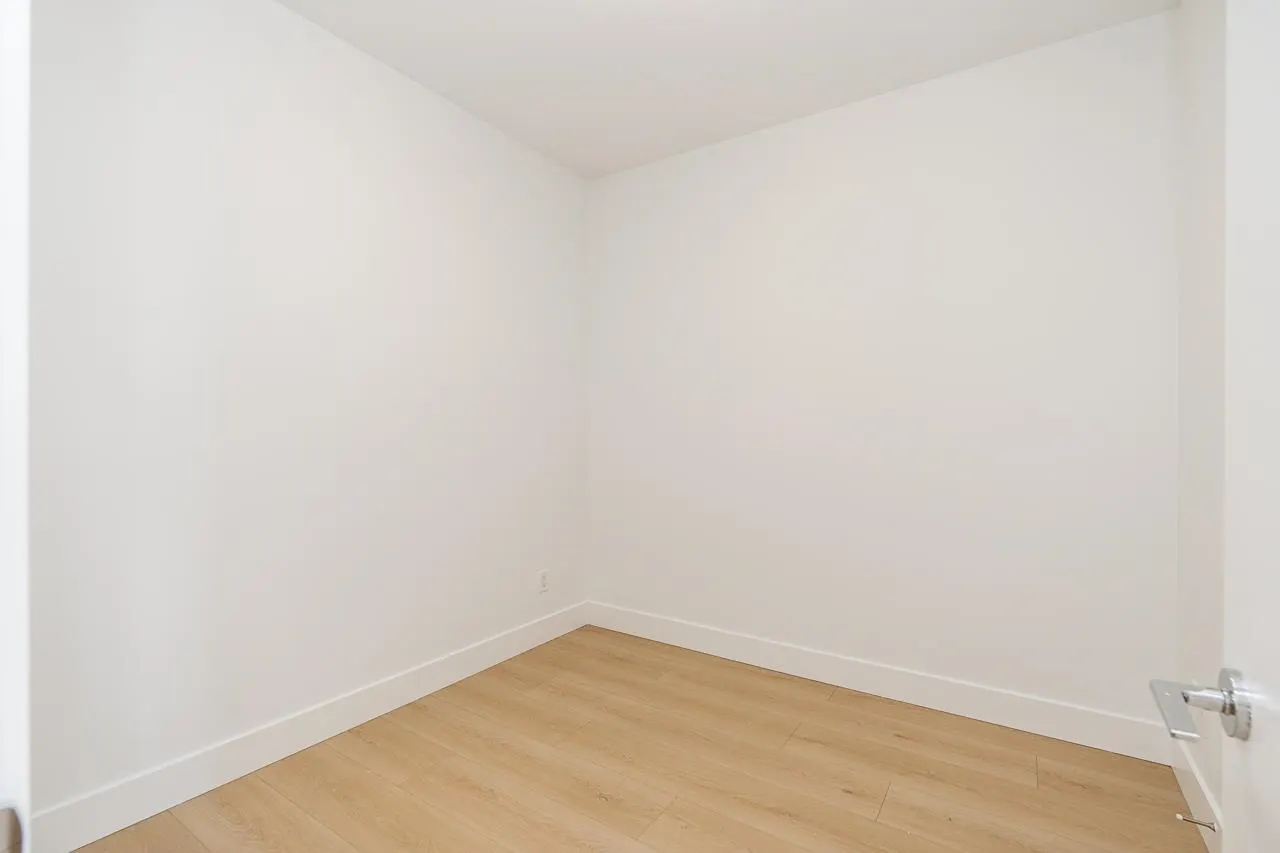 6468 195a Street #302