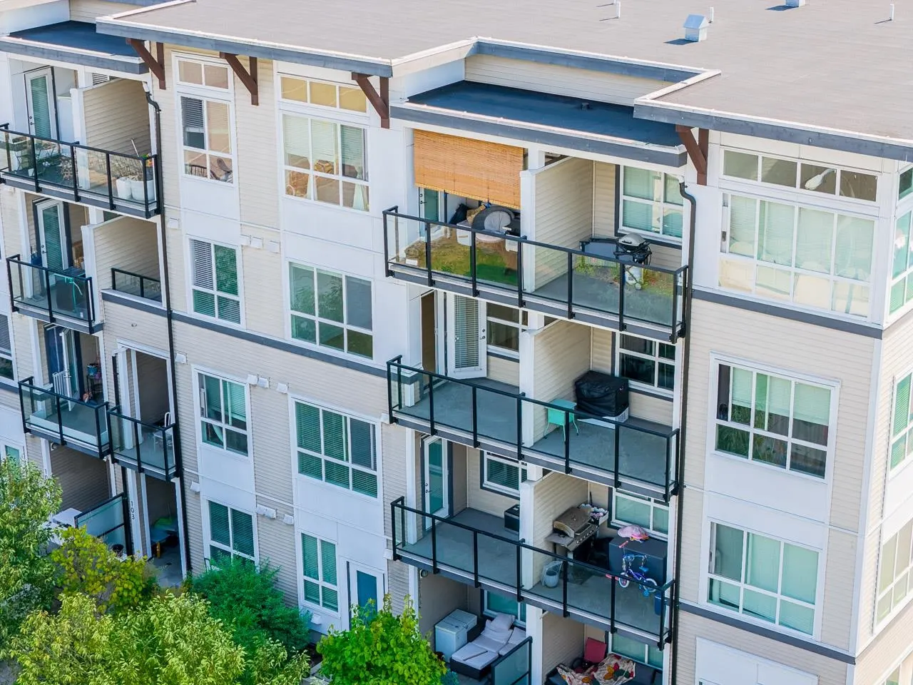 6468 195a Street #302