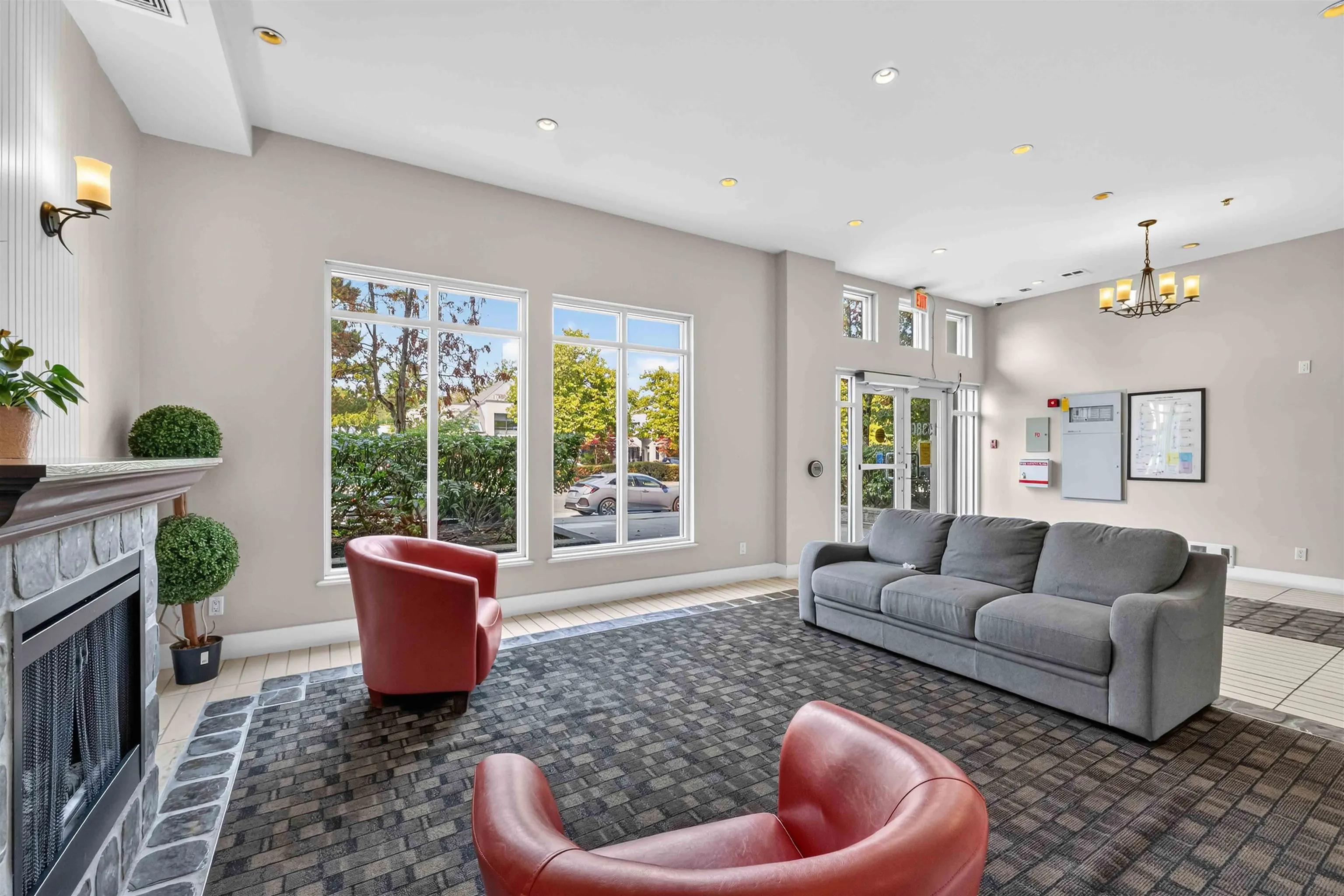 15380 102a Avenue #312