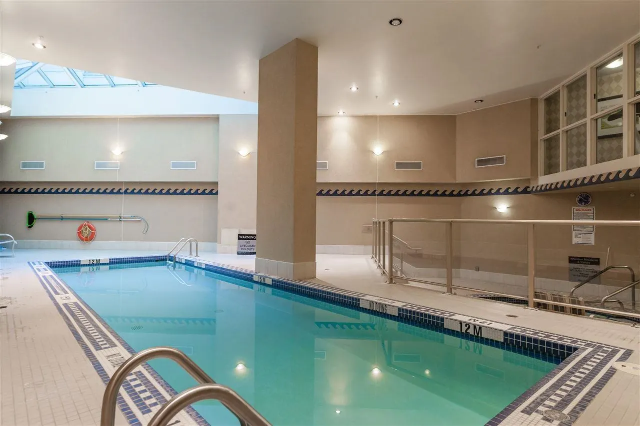 1228 Marinaside Crescent #605